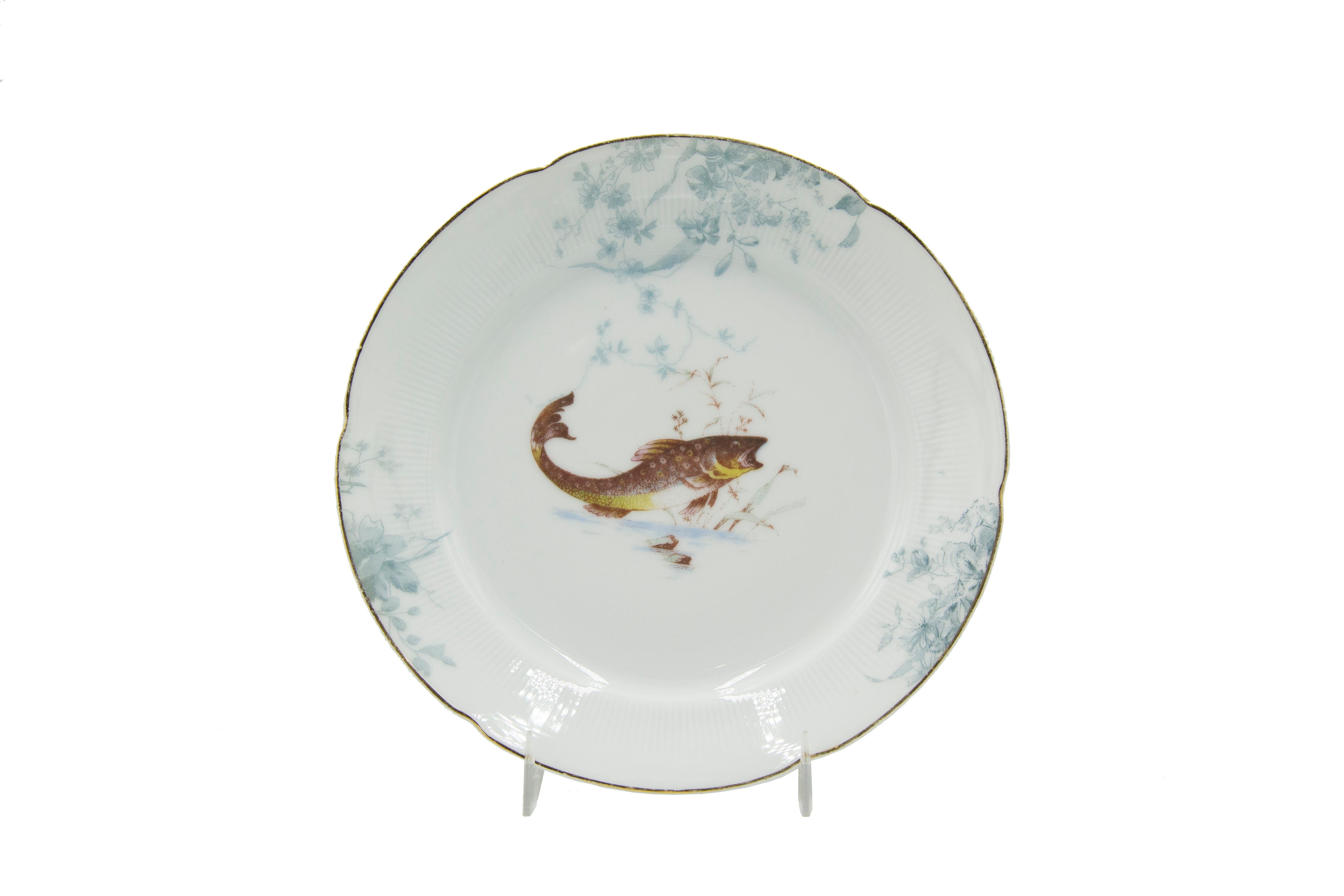 Other Set of 12 Austrian Porcelain Plates with Fish For Sale