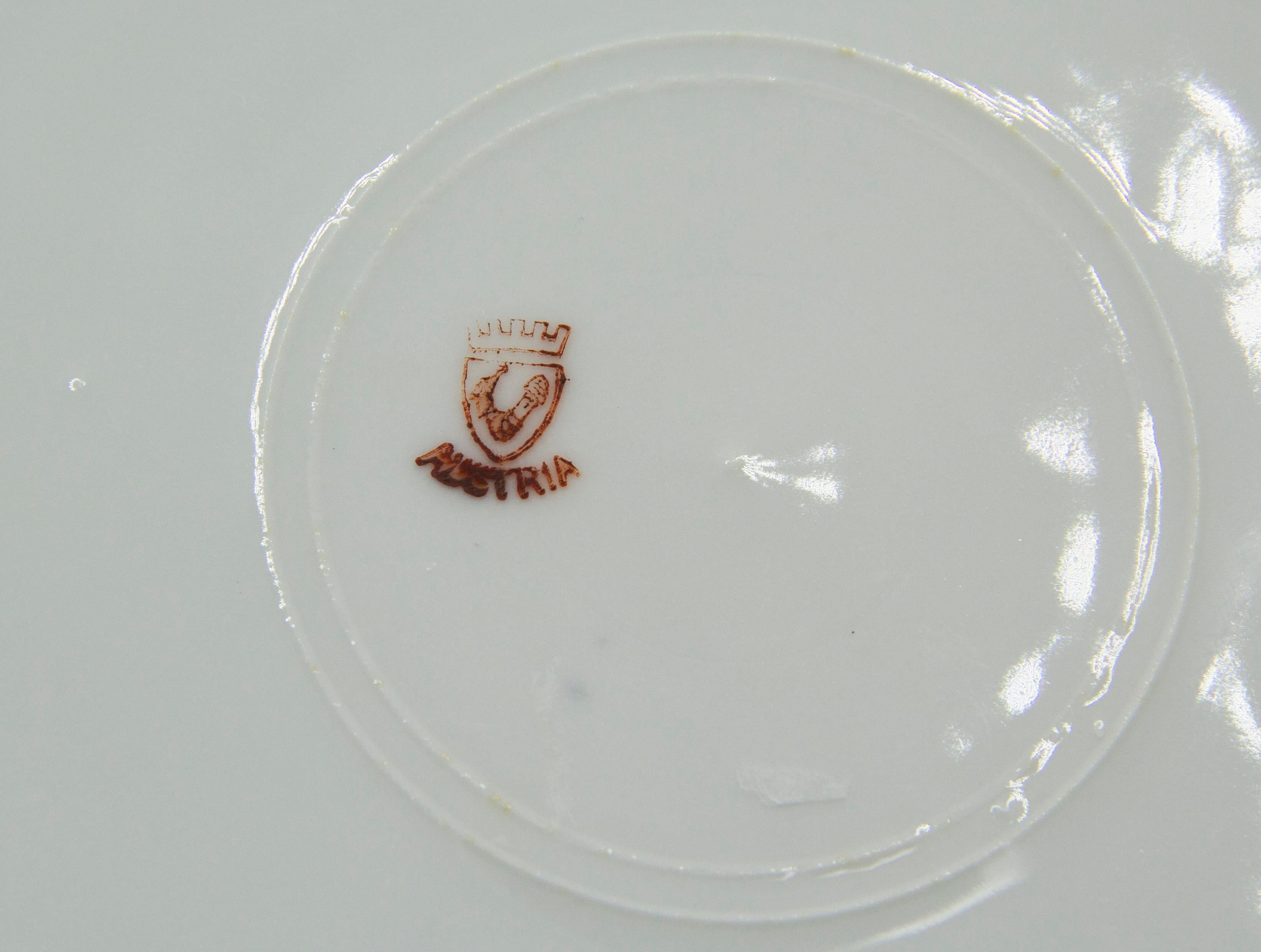 Set of 12 Austrian Porcelain Plates with Fish In Good Condition For Sale In Queens, NY