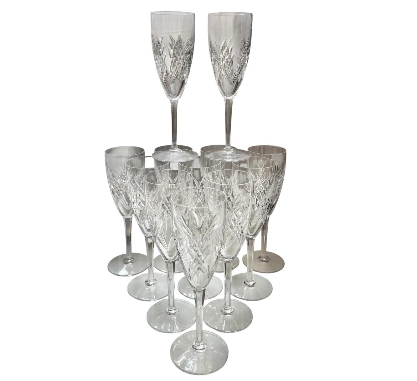 Set of 12 Baccarat Auvergne French Crystal Champagne Flutes In Good Condition For Sale In LOS ANGELES, CA