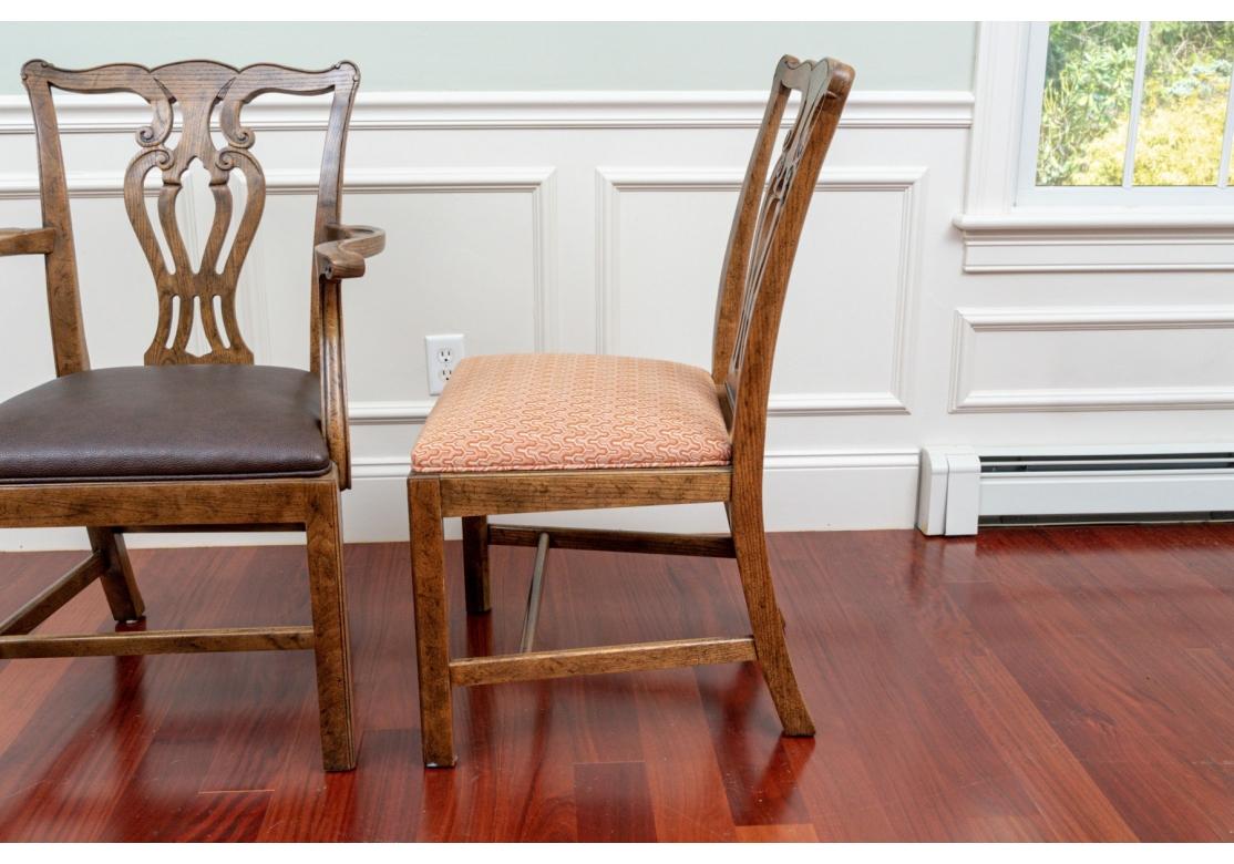 Ensemble de 12 chaises de salle à manger Baker Furniture - 4 fauteuils et 8 chaises d'appoint en vente 4