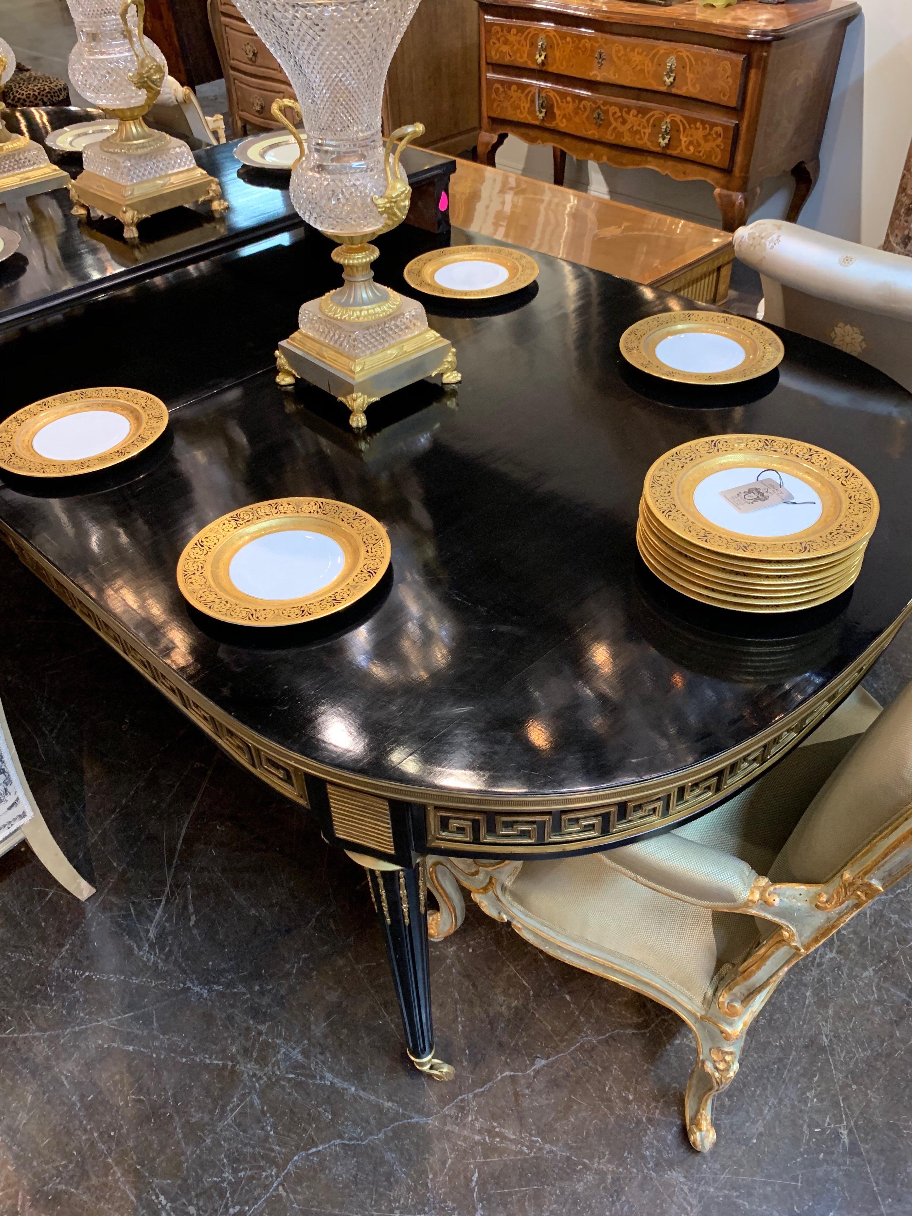 Européen Lot de 12 assiettes plates bavaroises avec or en relief de 24 carats en vente