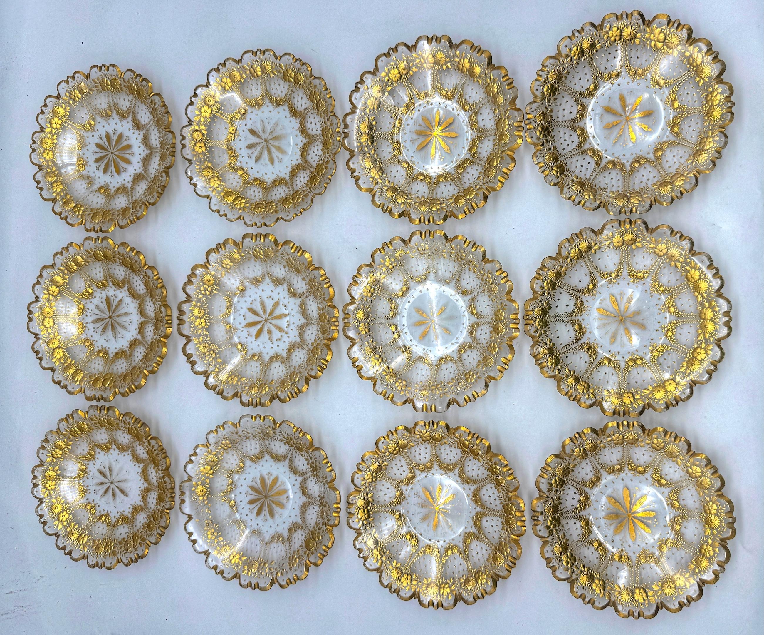European Set of 12 Belle Époque Cut Glass and Gilt Dessert Plates, circa 1890–1910 For Sale