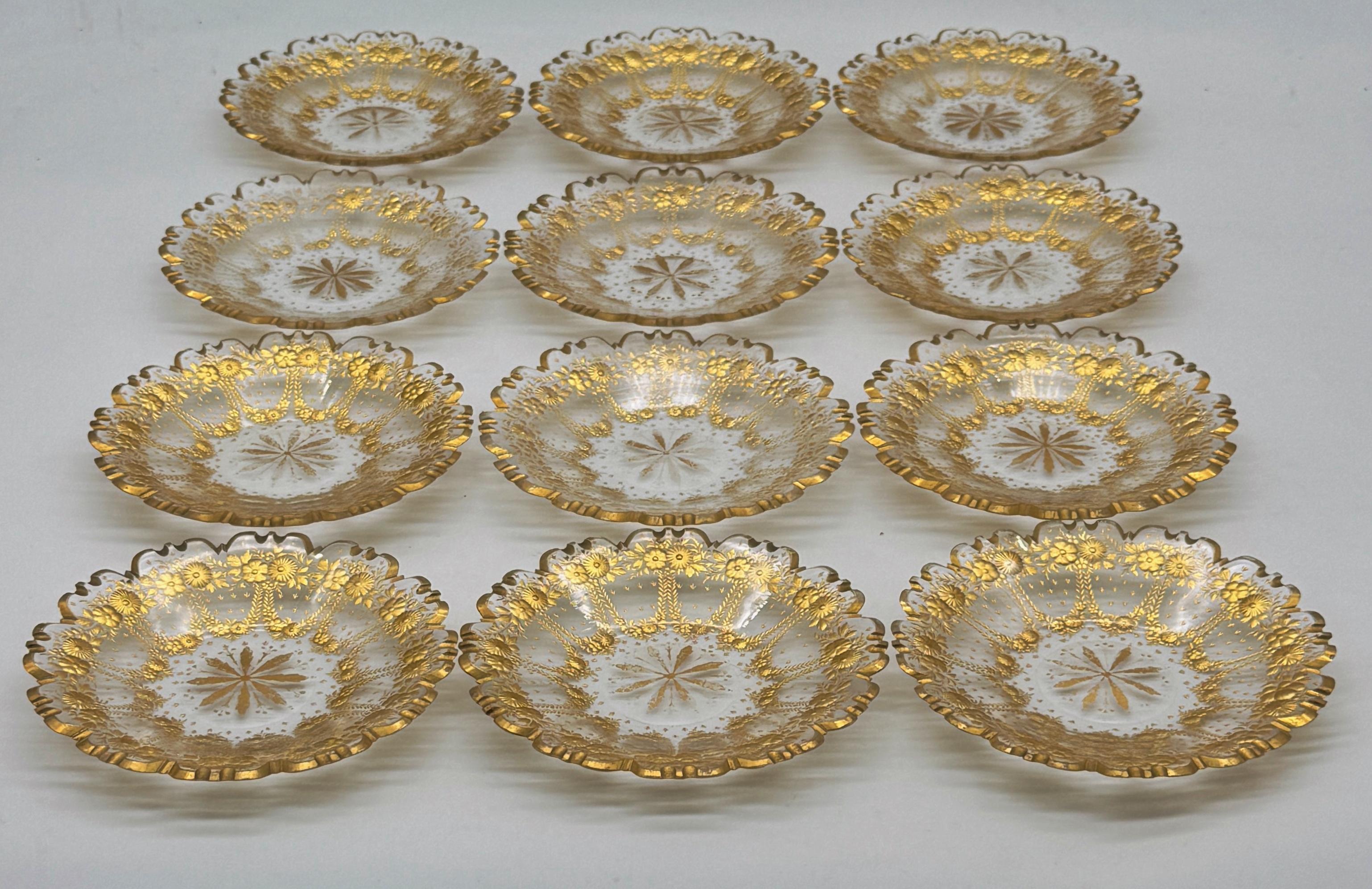 Set of 12 Belle Époque Cut Glass and Gilt Dessert Plates, circa 1890–1910 For Sale 3