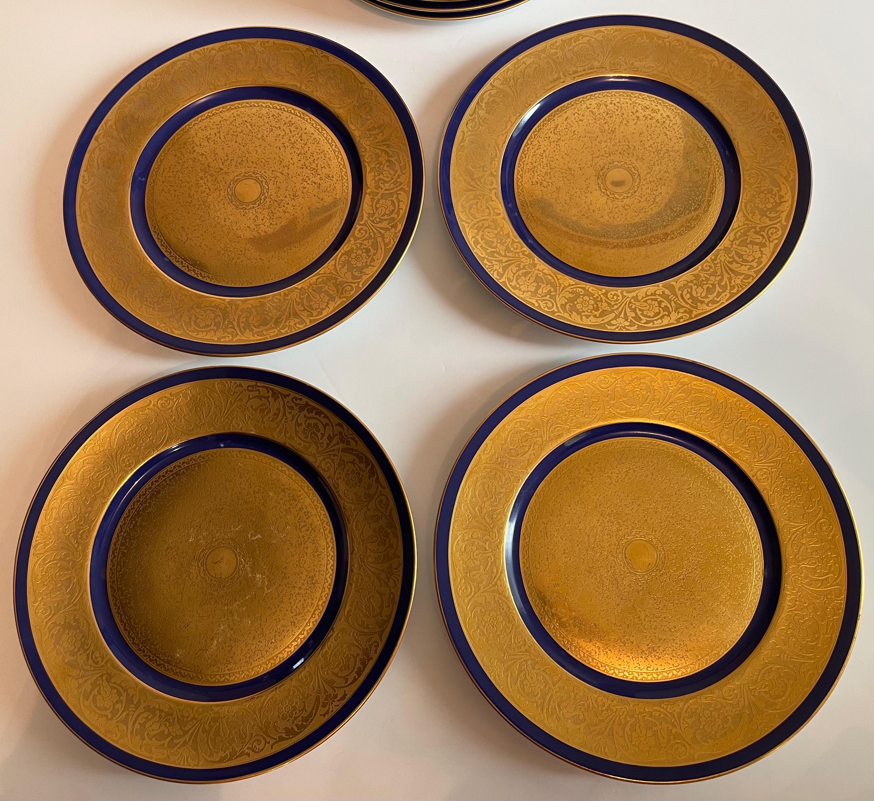 American Set of 12 Bohemia Stouffer Cobalt Blue & Gilt Dinner Plates For Sale
