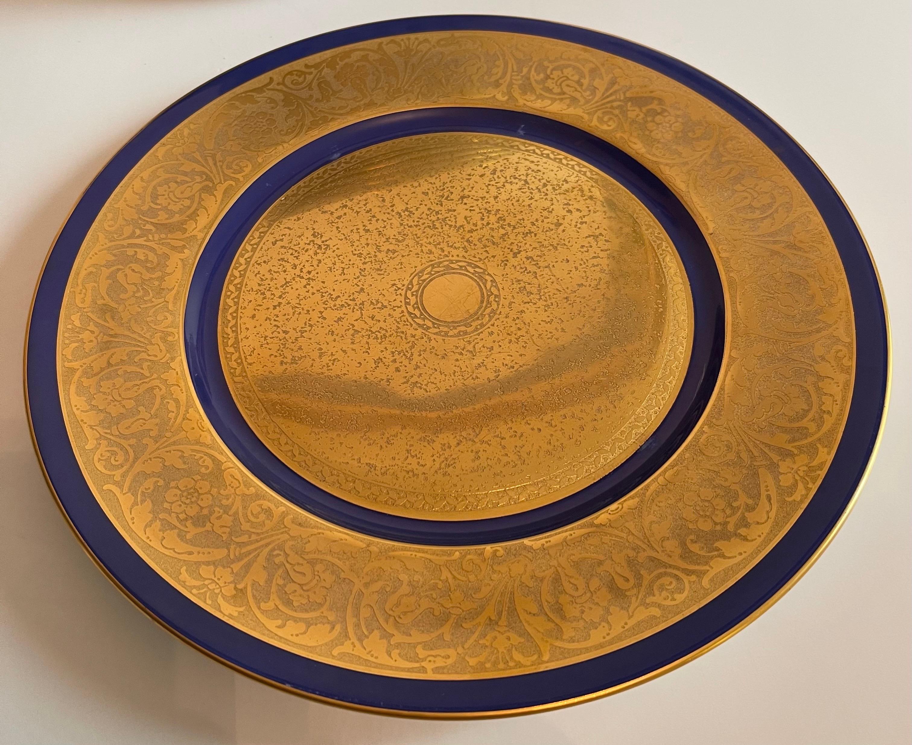 Set of 12 Bohemia Stouffer Cobalt Blue & Gilt Dinner Plates For Sale 1