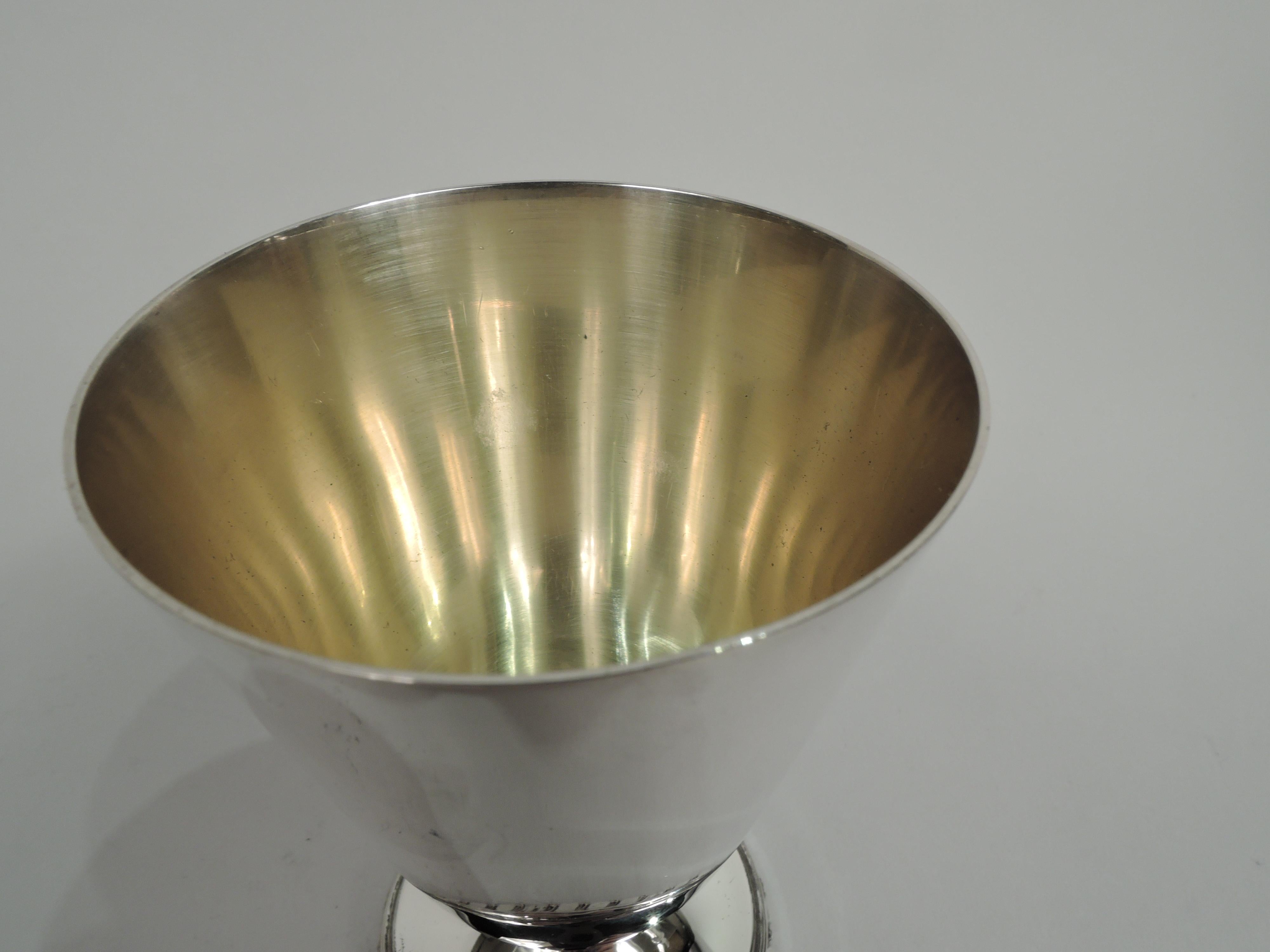 American Set of 12 Cartier Midcentury Classical Sterling Silver Aperitif Cups