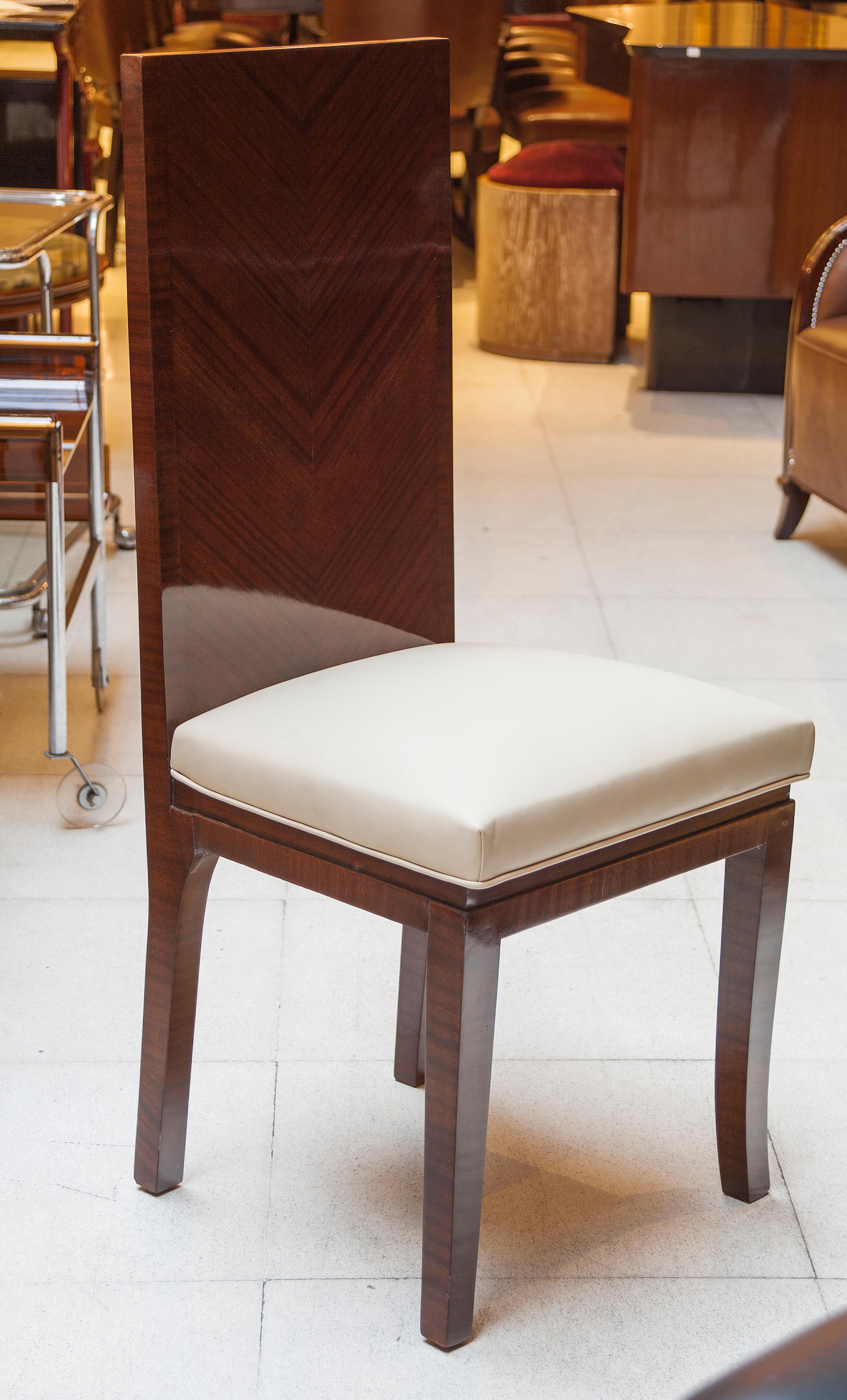 „Set aus 12 Stühlen, Art déco, 1930, Frankreich, aus Leder und Holz im Angebot 2