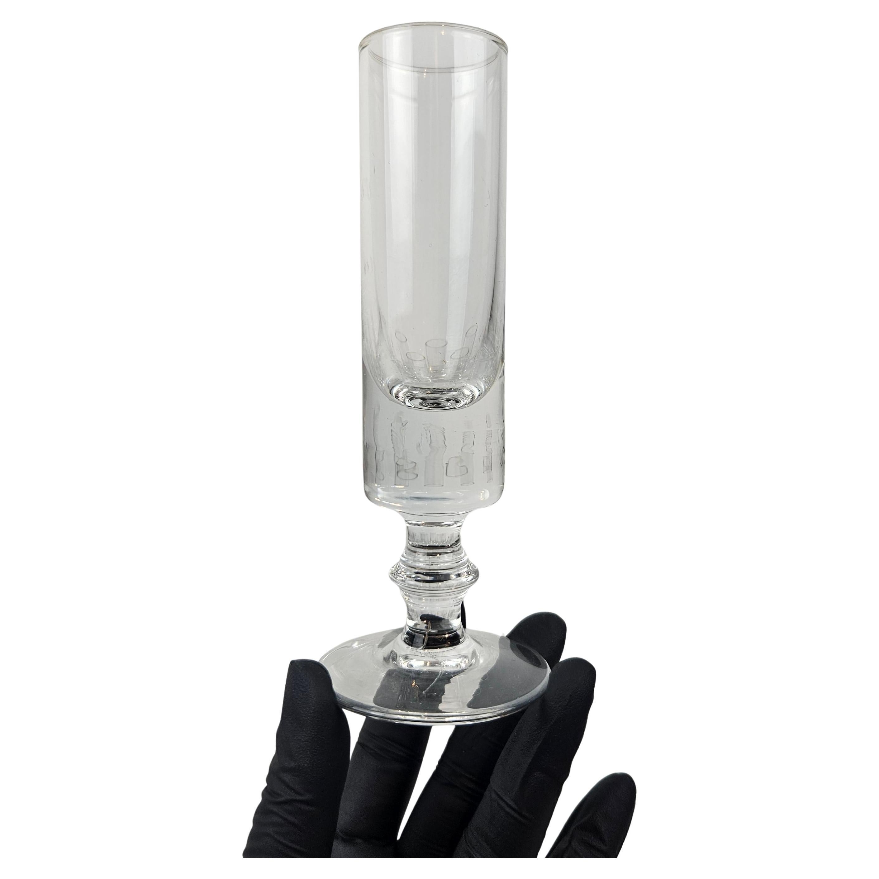 Set of 12 Charming French Hand-Blown Flutes, circa 1900 im Angebot