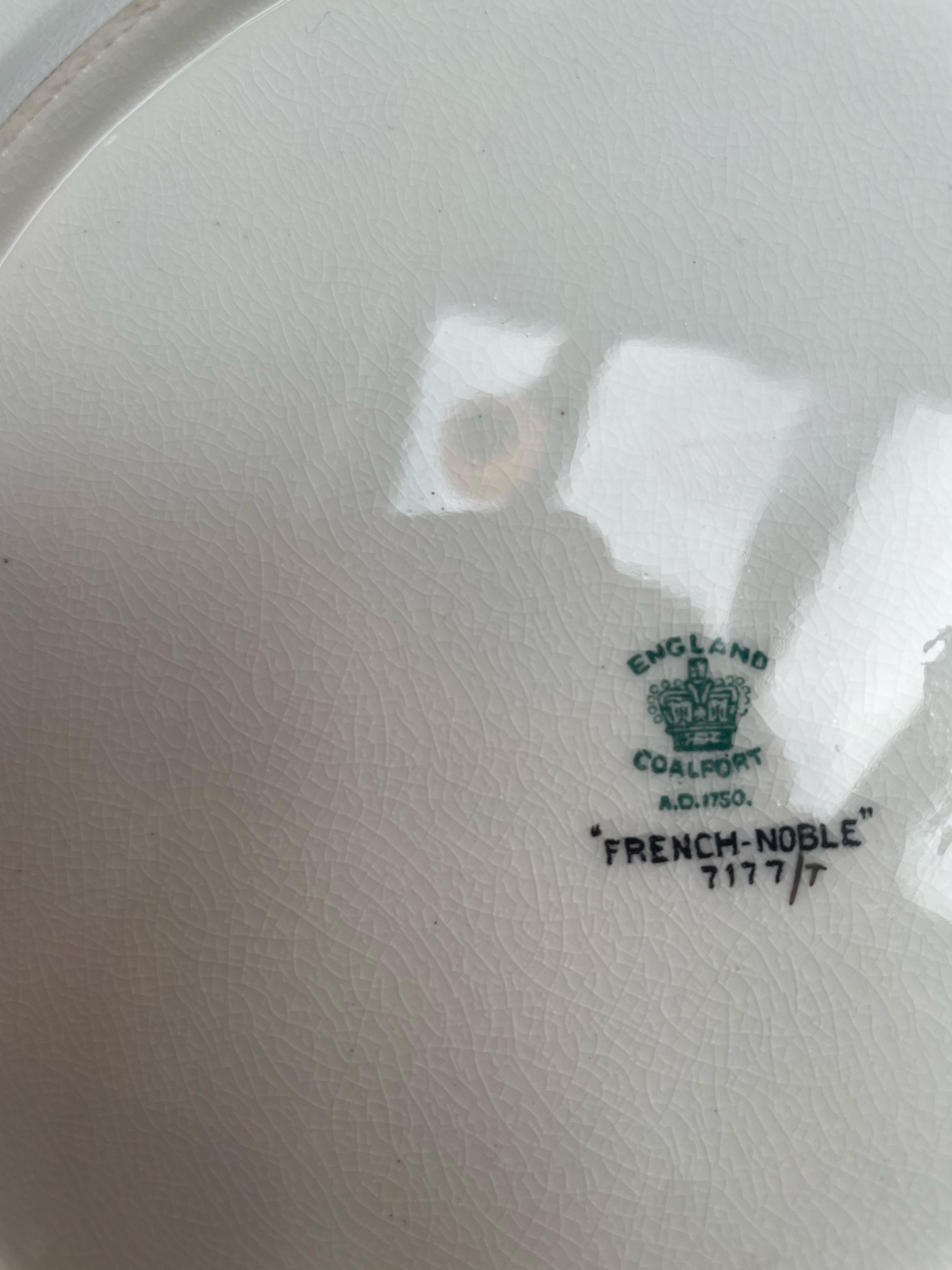 Juego de 12 platos llanos 