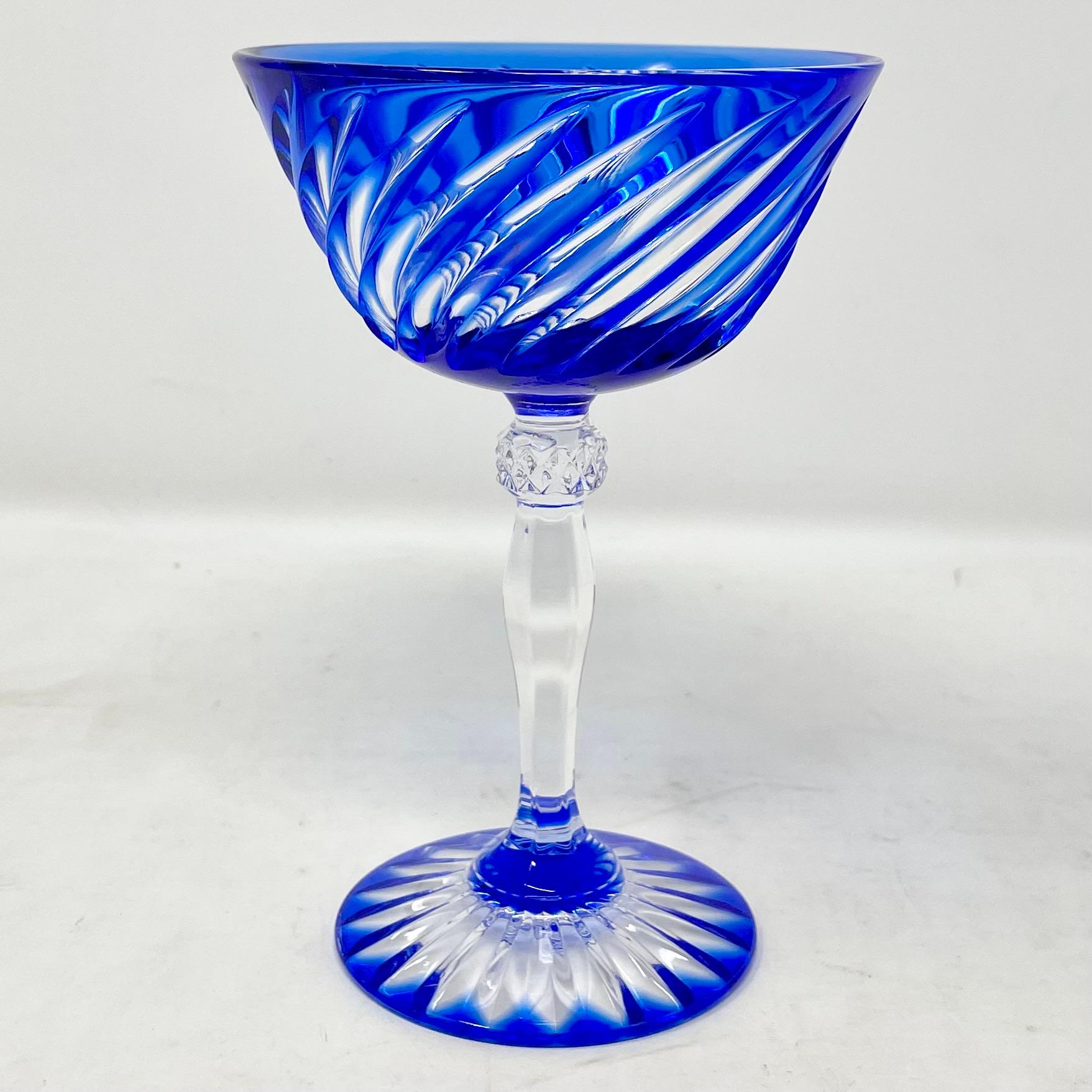 Cristal Ensemble de 12 coupes de champagne en cristal bleu cobalt 