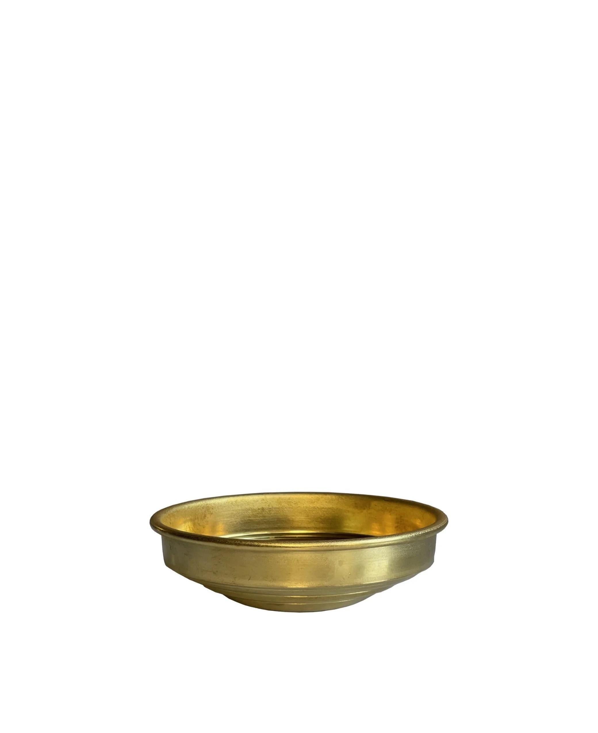 Set of 12 Contemporary Brass Bowls with Refined Finish, Made in Italy In condizioni Nuovo in vendita a Milano, Lombardia