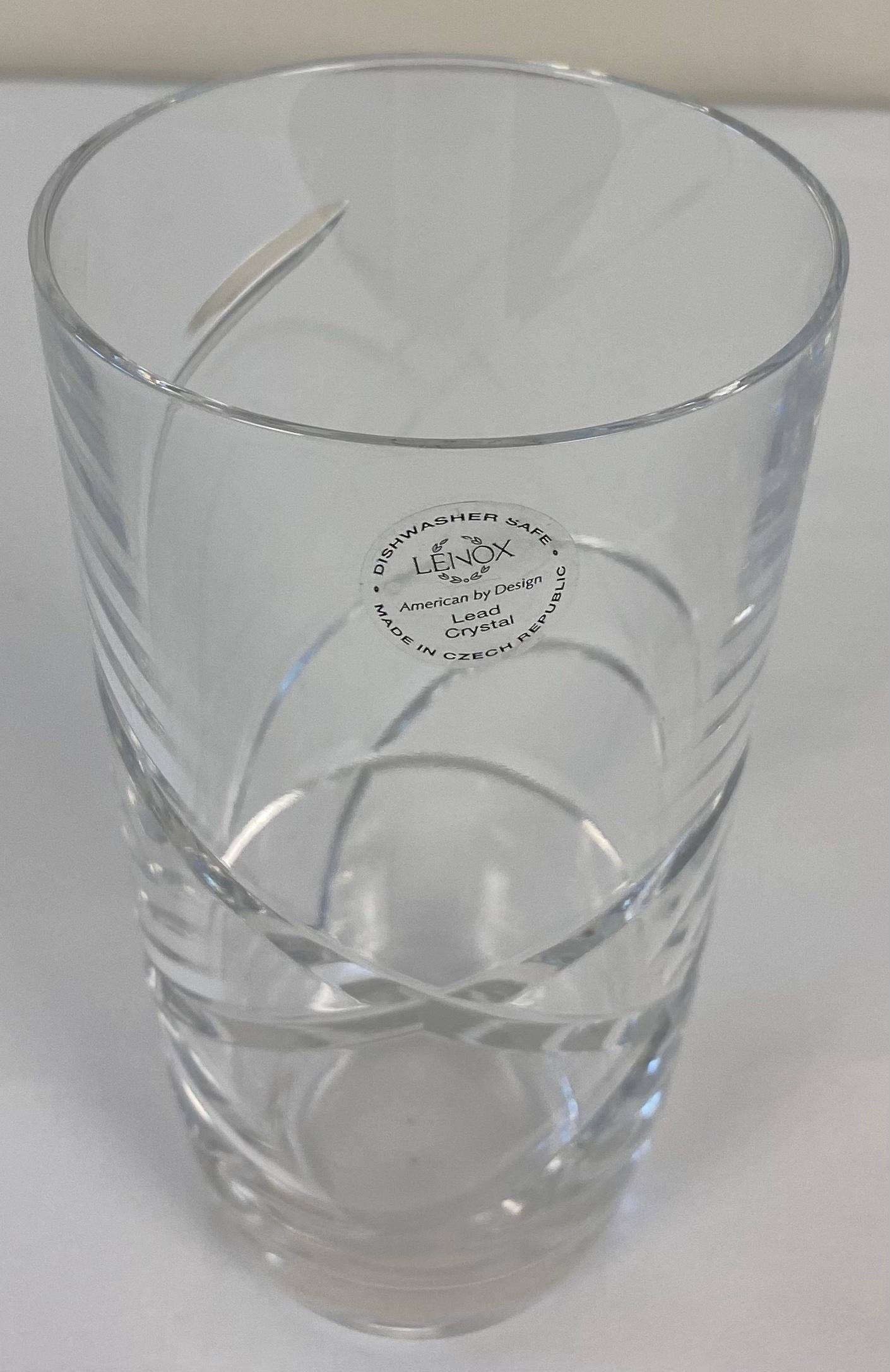 Ensemble de 12 verres à eau en cristal taillé de Lenox Bon état - En vente à Miami, FL