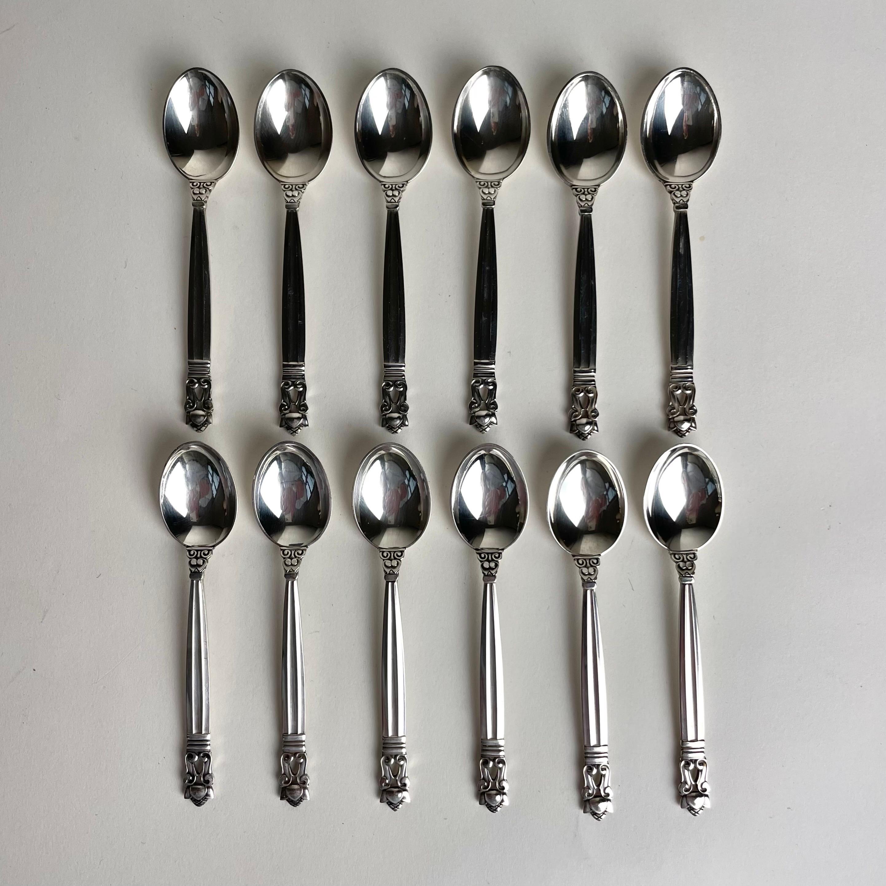 Set di 12 incantevoli cucchiaini da caffè 