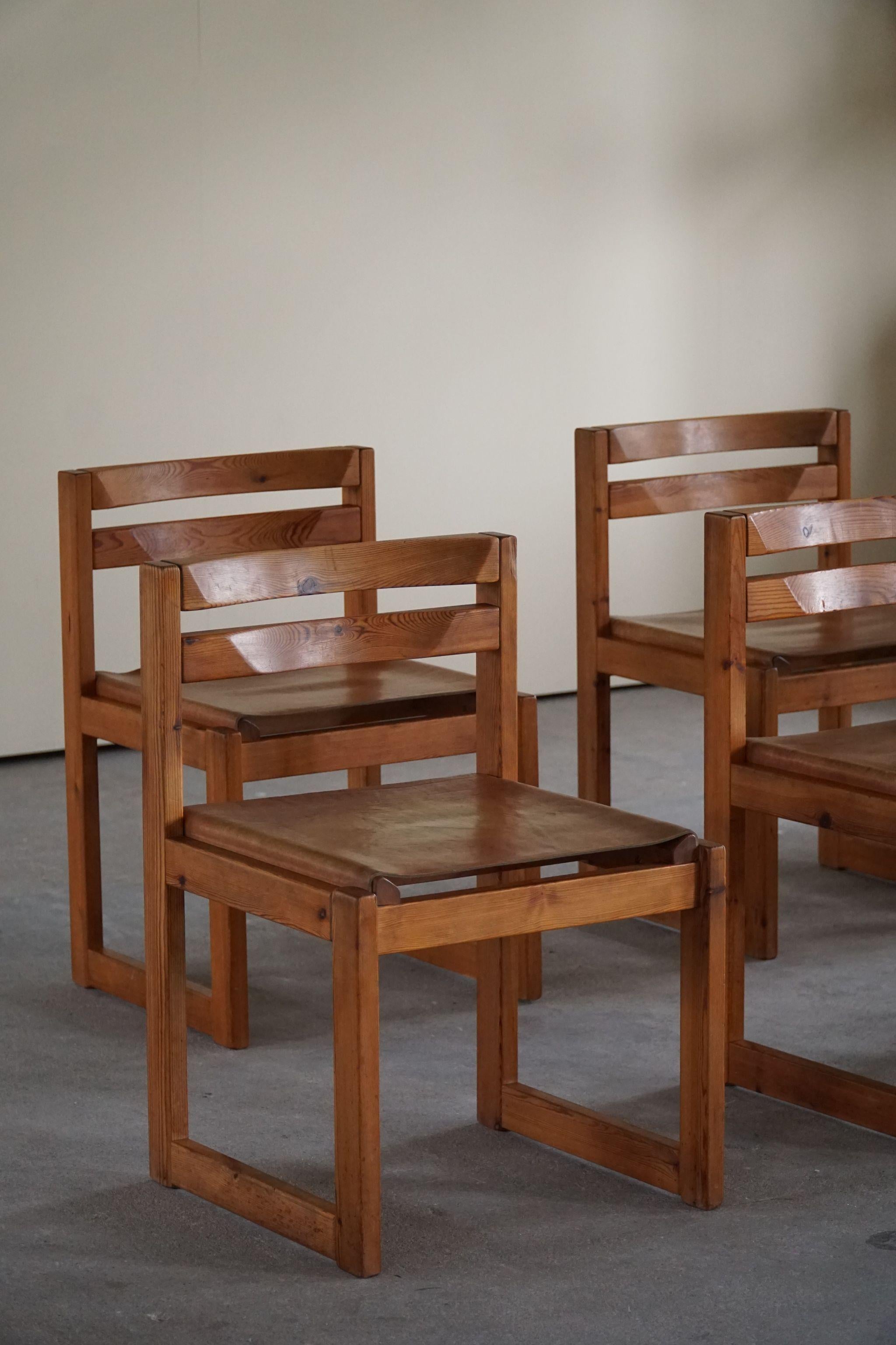 Set of 12, Danish Modern Dining Chairs in Pine and Leather, by Knud Færch, 1970s 14