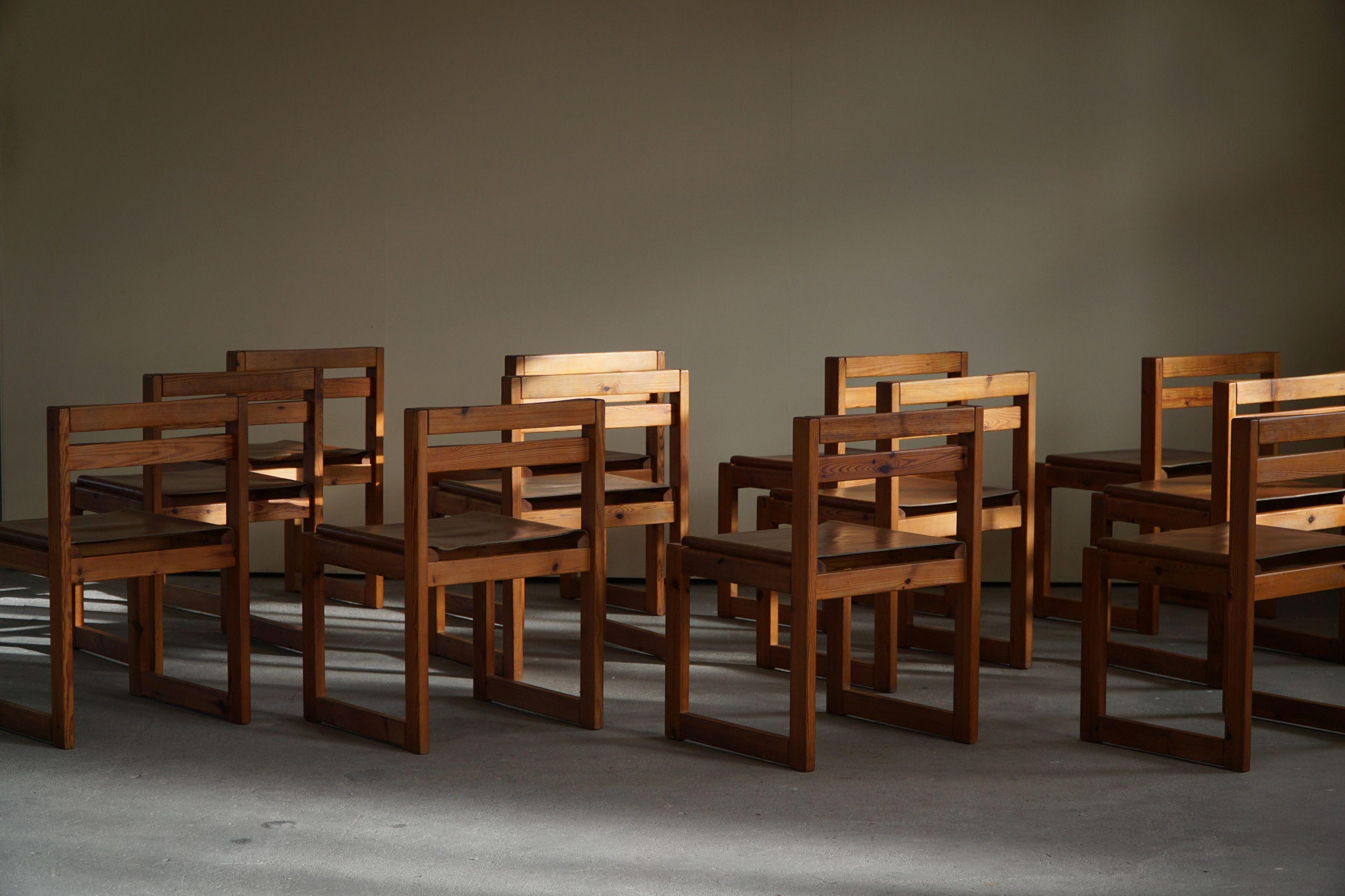 Set of 12, Danish Modern Dining Chairs in Pine and Leather, by Knud Færch, 1970s 2