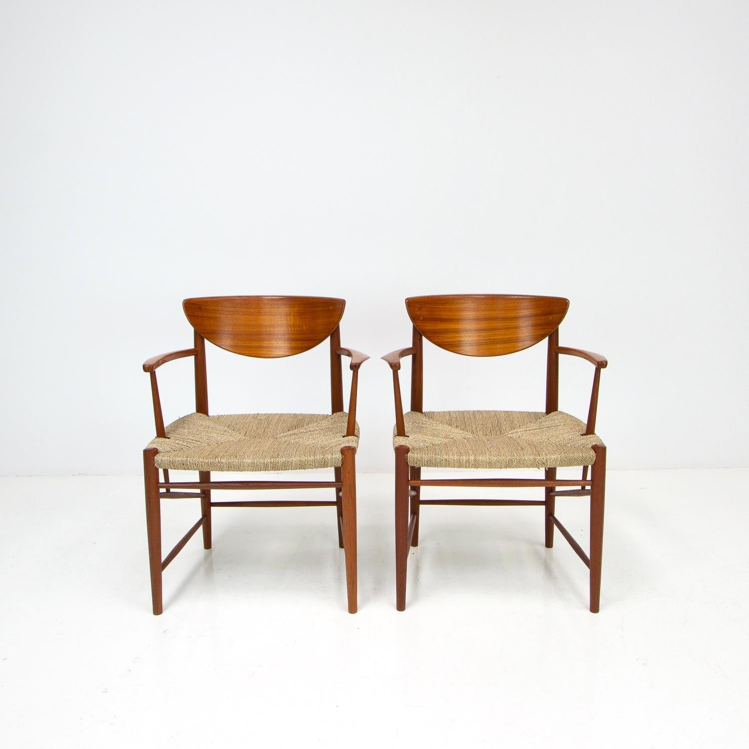 Danish Set of 12 Dining Chairs by Hvidt and Mølgaard-Nielsen, Denmark, 1950s
