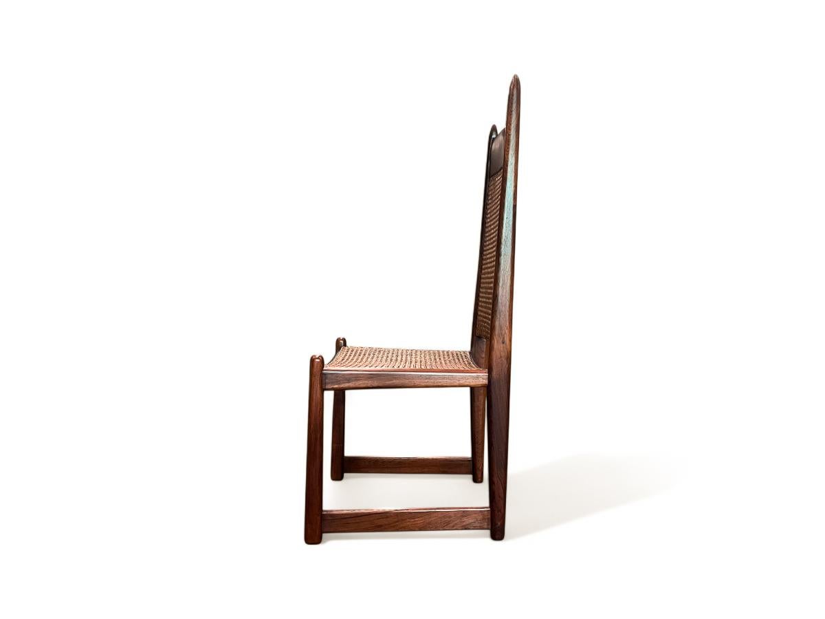Ensemble de 12 chaises de salle à manger en bois dur et cannage par Fatima, c. 1960s en vente 5