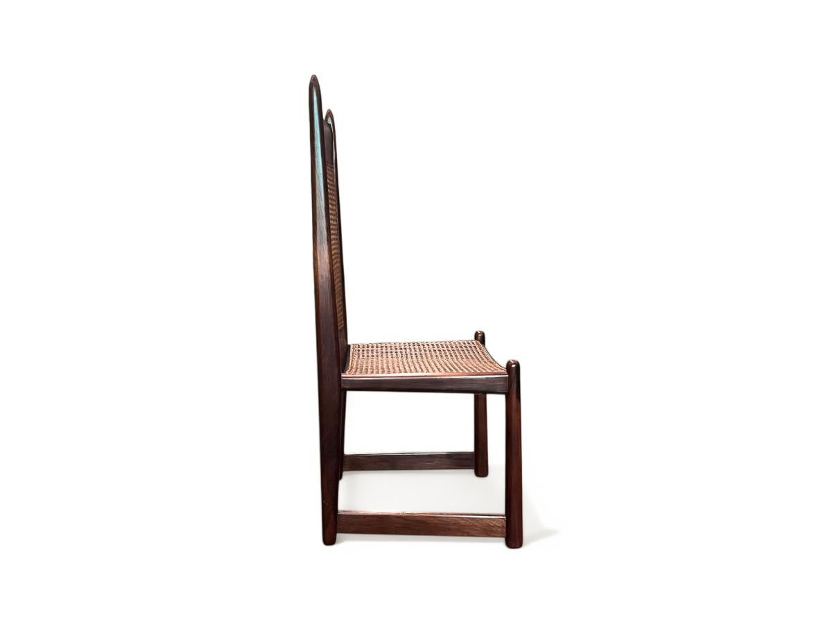 Ensemble de 12 chaises de salle à manger en bois dur et cannage par Fatima, c. 1960s en vente 10