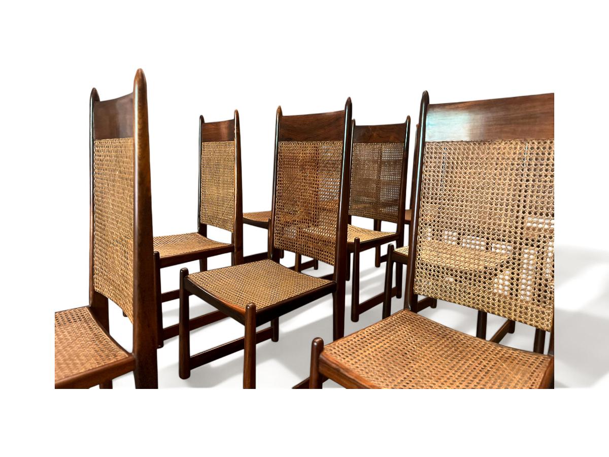 Mid-Century Modern Ensemble de 12 chaises de salle à manger en bois dur et cannage par Fatima, c. 1960s en vente