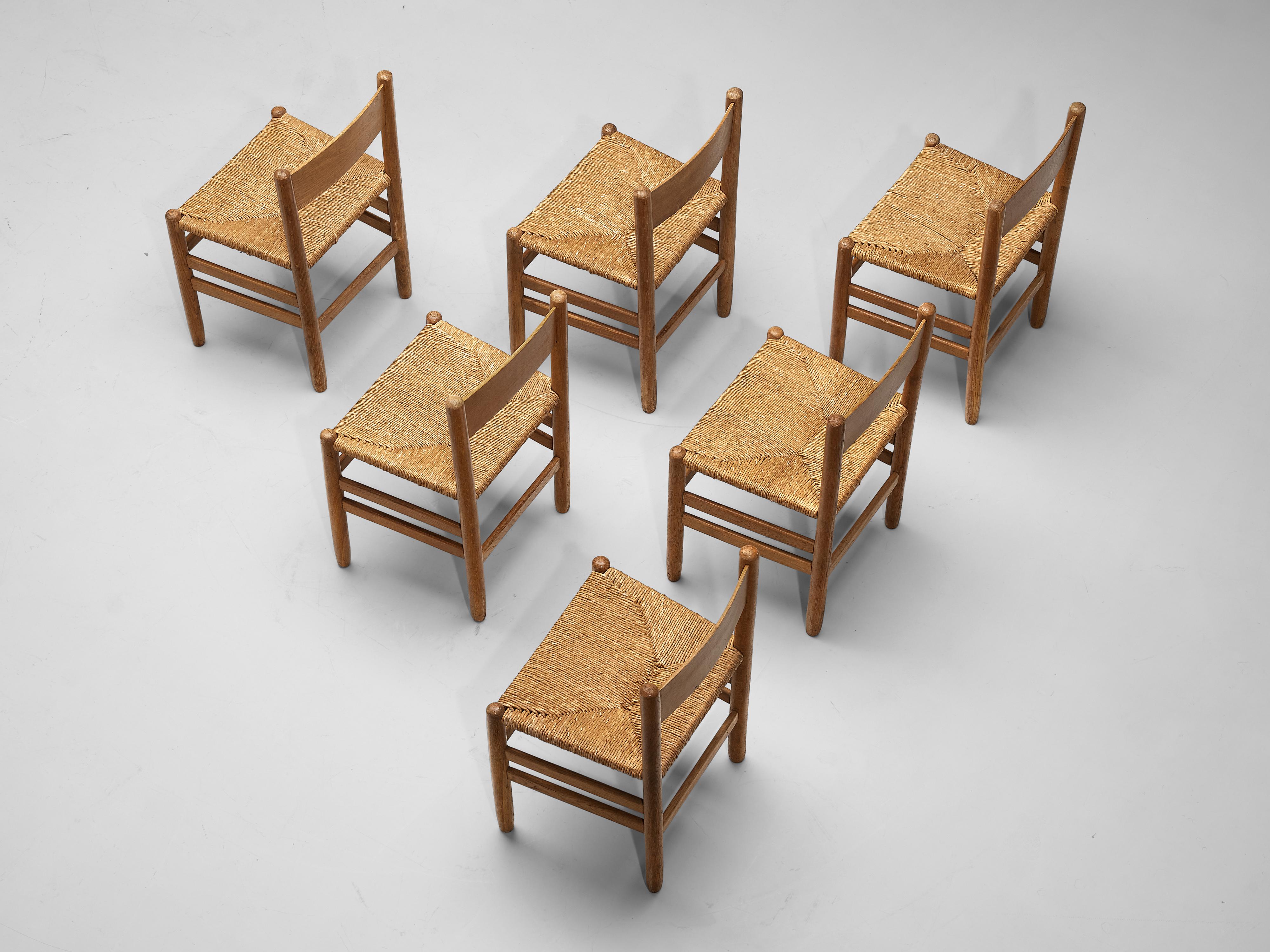Set of 12 Dining Chairs in Oak with Rush Seating 3
