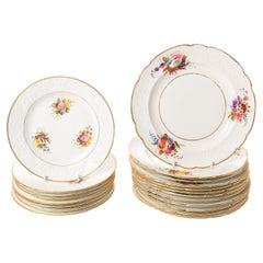 Set aus 12 Esstellern und 8 Desserttellern aus Knochenporzellan von Spode