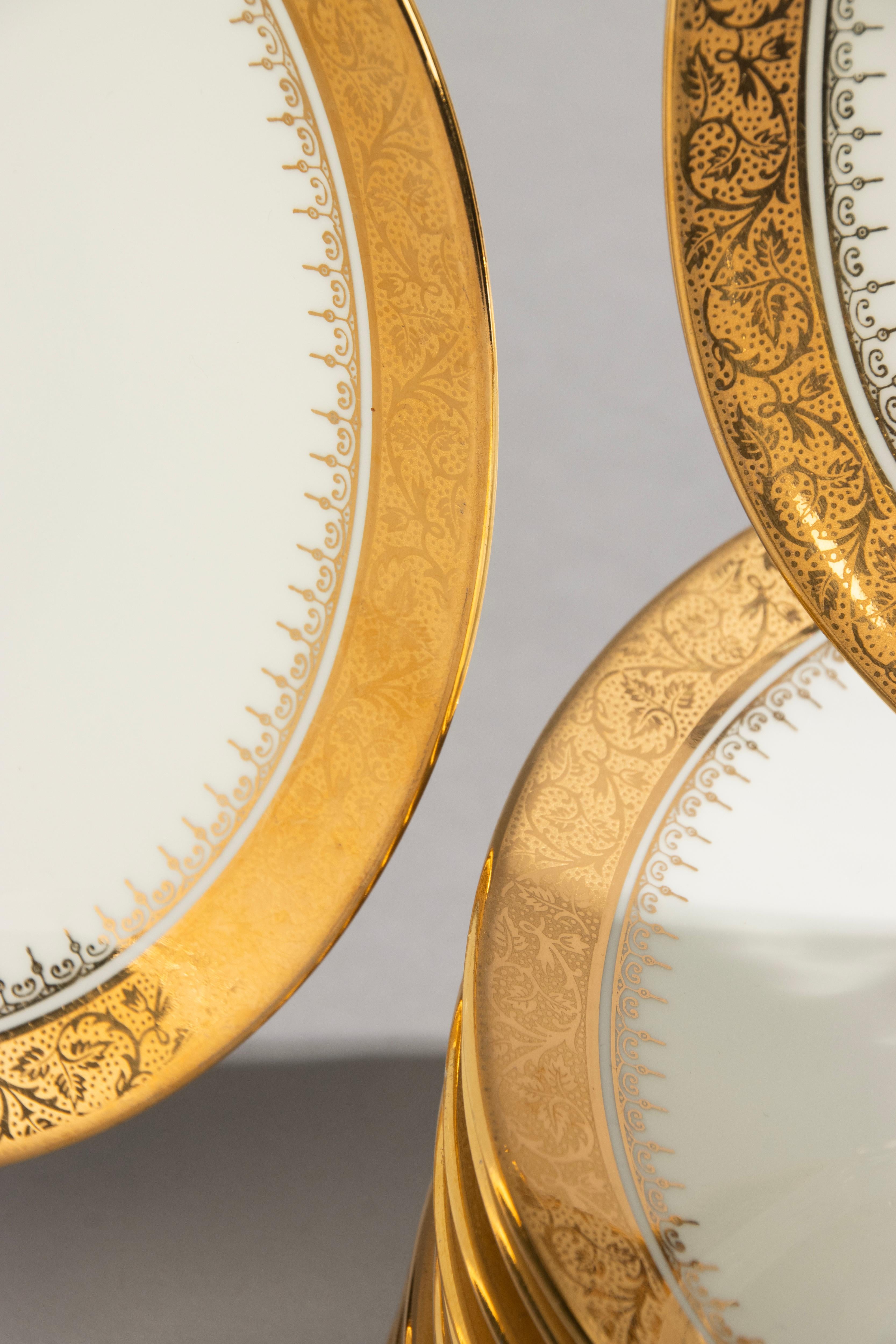 Set of 12 Dinner Plates - Raynaud Limoges For Sale 6