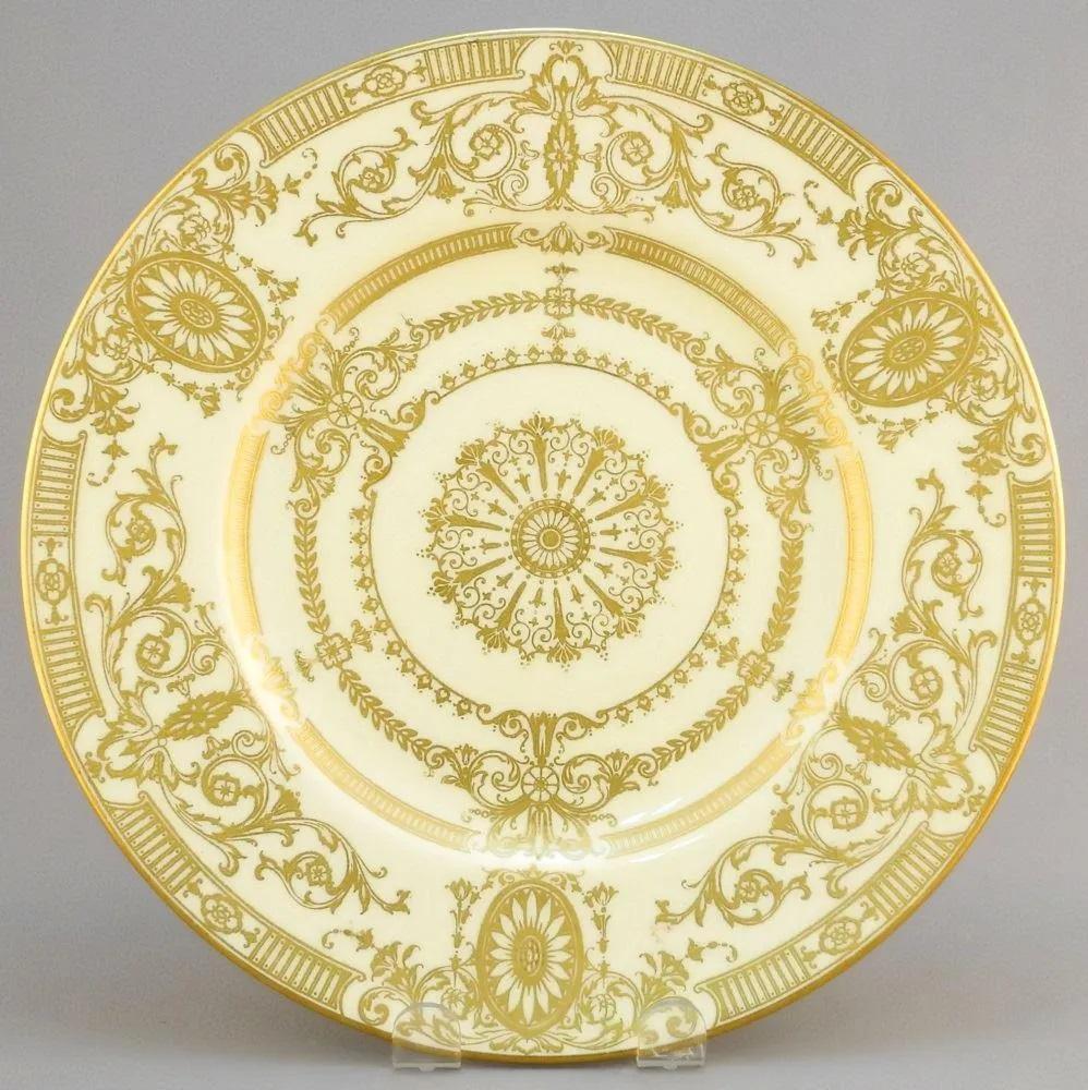 Juego de 12 Platos de Cena, Royal Worcester Inglaterra Decorados en Oro mediados del siglo XX en venta
