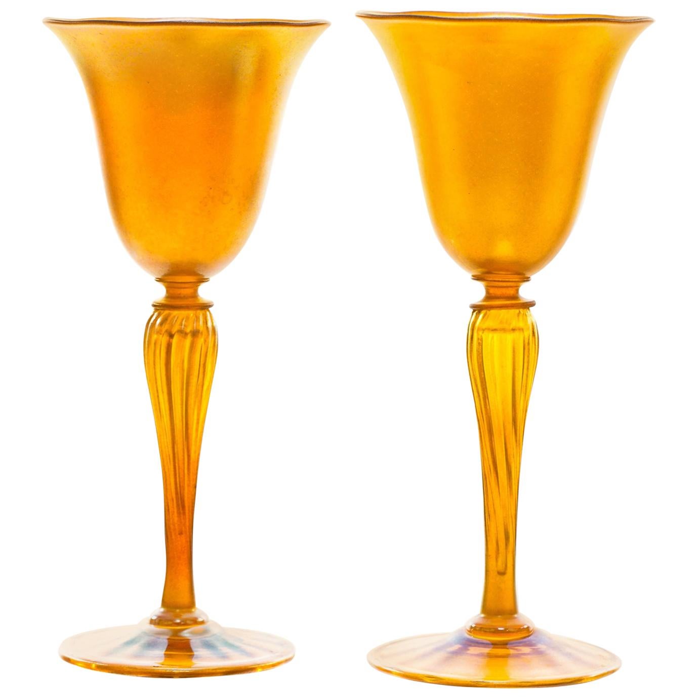 Set of 12 Durand Gold Lustre Art Glass Water Goblets