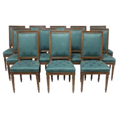 Set aus 12 handgeschnitzten Mahagoni-Esszimmerstühlen im Louis-XVI-Stil aus dem frühen 20. Jahrhundert