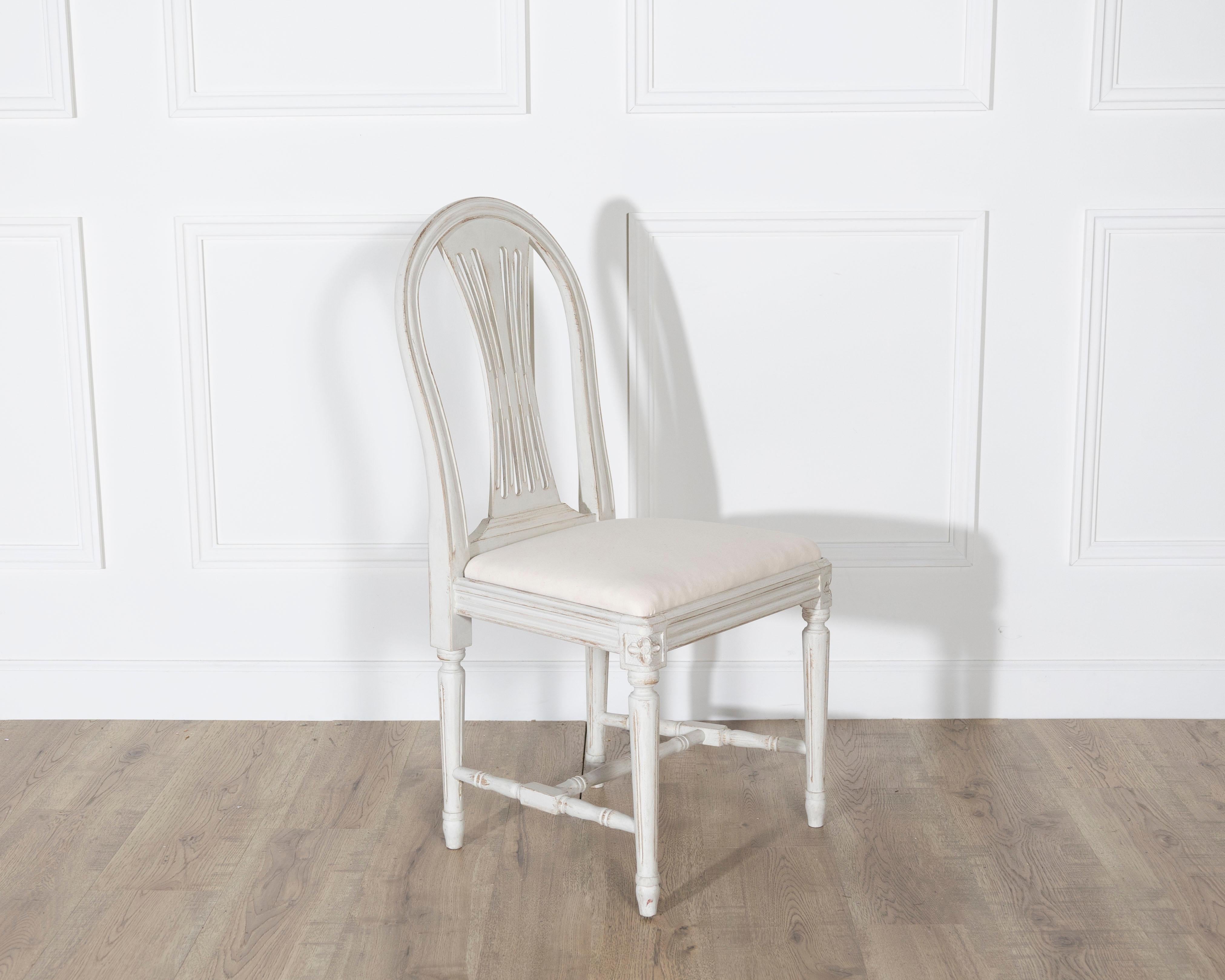 Set of 12 Early 20th Century Swedish Gustavian Style Dining Chairs For Sale 2