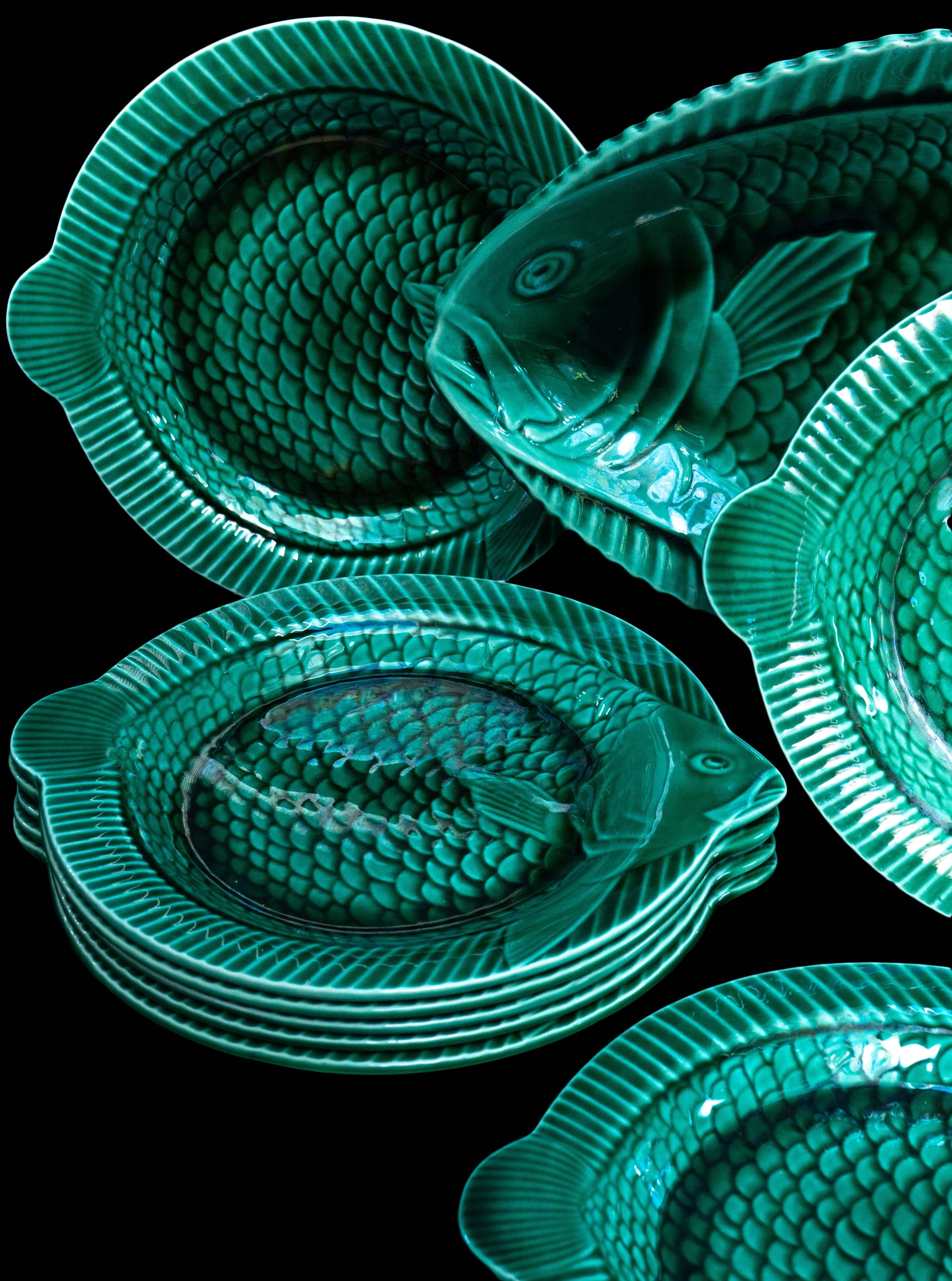 Other  Set of 12 Emerald Green Fish Plates with Large Serving Platter by Sarreguemies