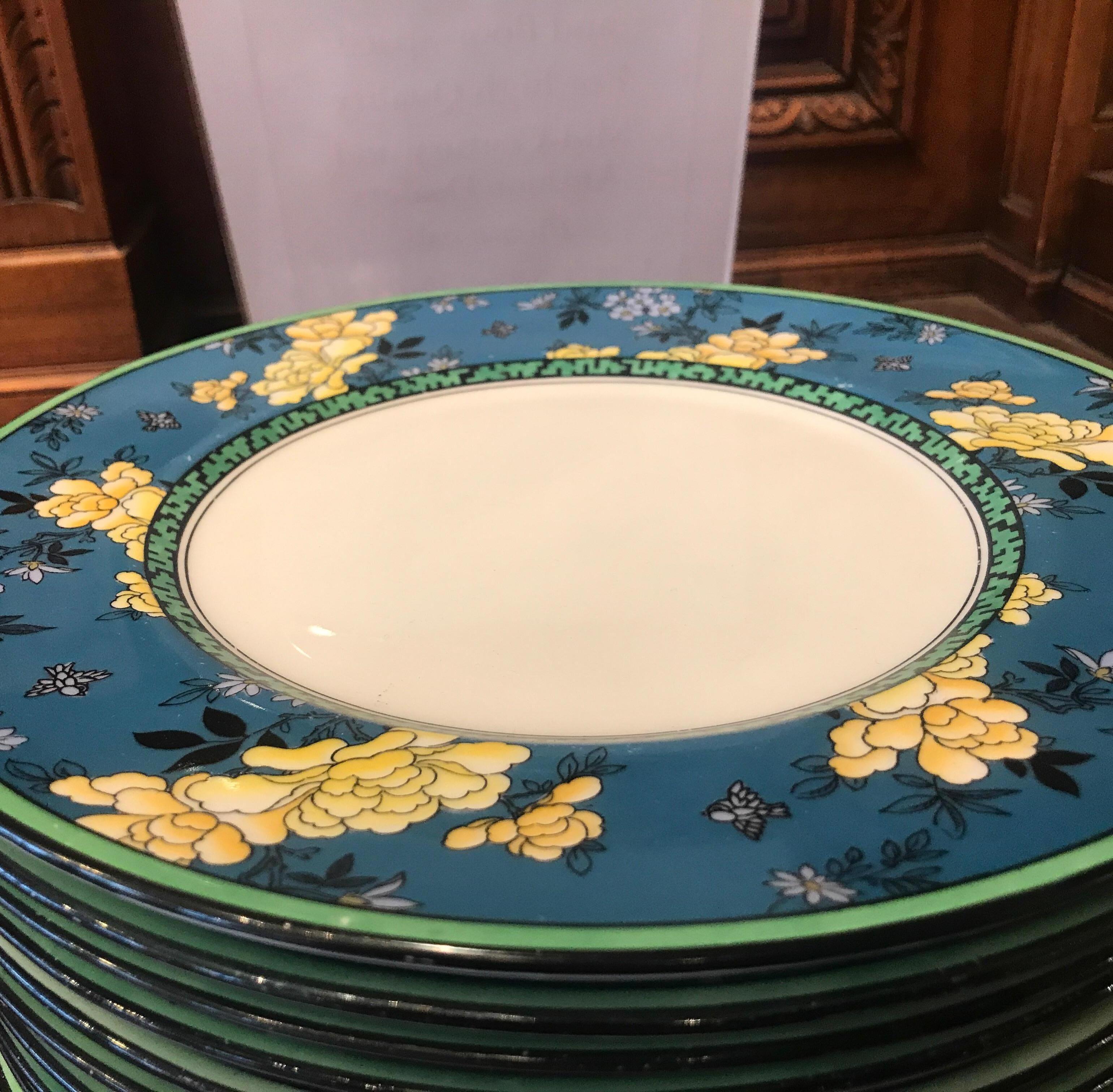 Hand-Painted Set of 12 English Art Deco Plates, 1920s
