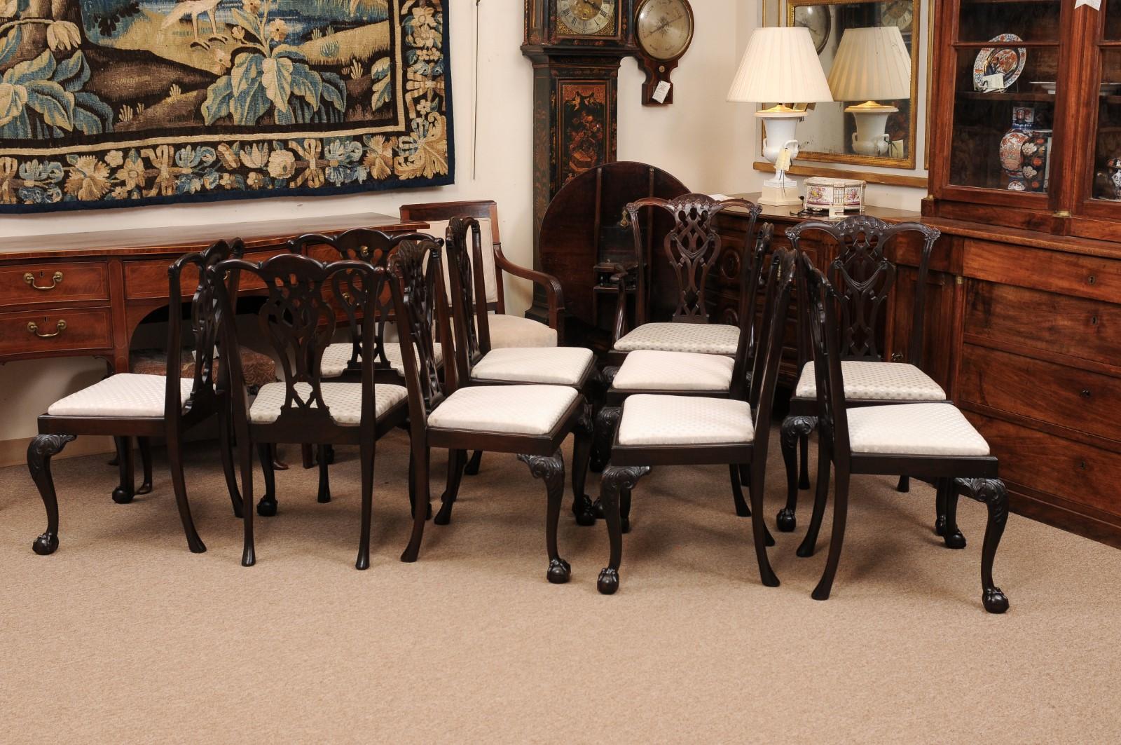 Ensemble de 12 chaises de salle à manger anglaises en acajou de style Chippendale, vers 1890 (2 bras et 10 pièces) en vente 5
