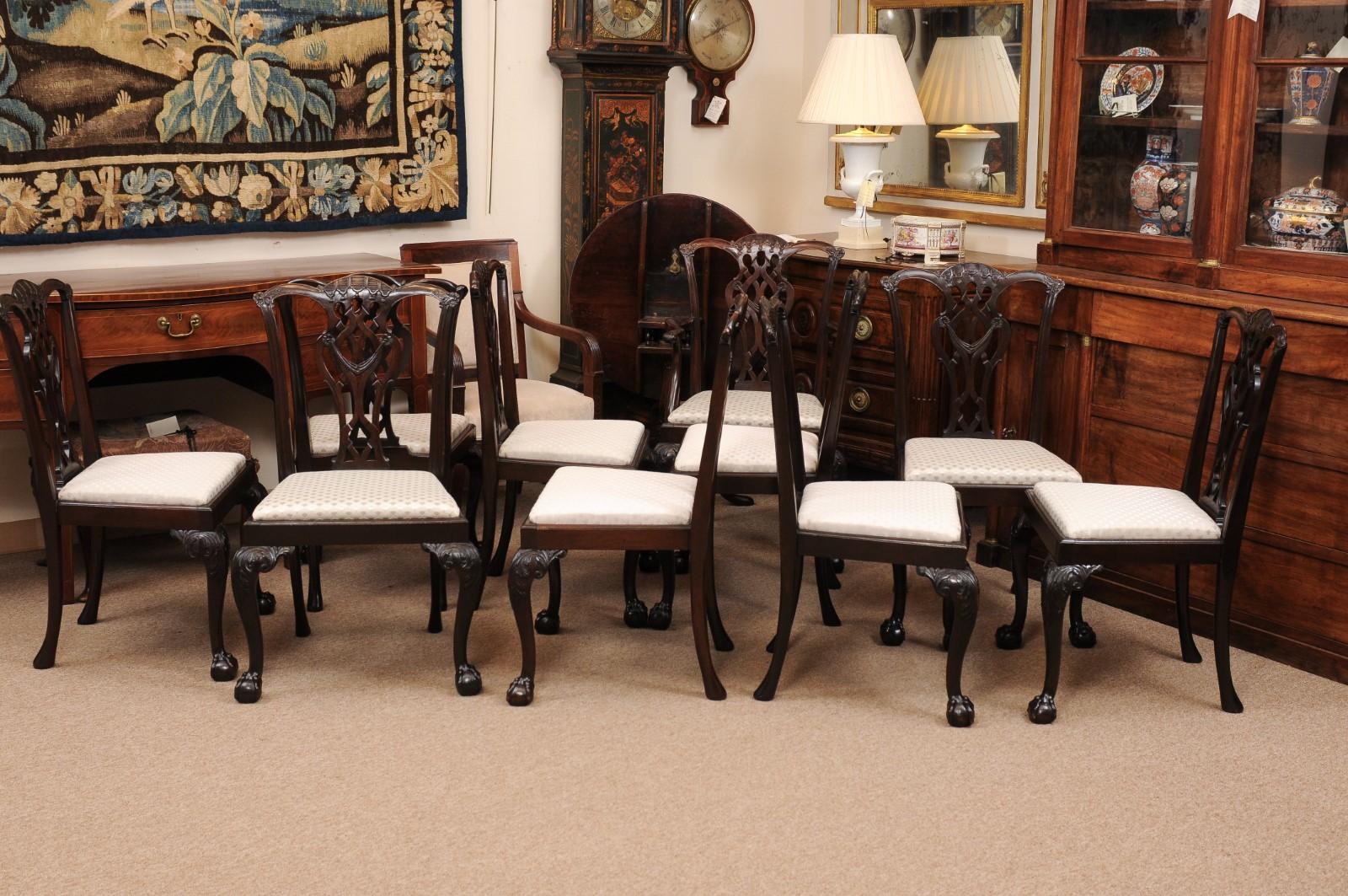 Ensemble de 12 chaises de salle à manger anglaises en acajou de style Chippendale, vers 1890 (2 bras et 10 pièces) en vente 3