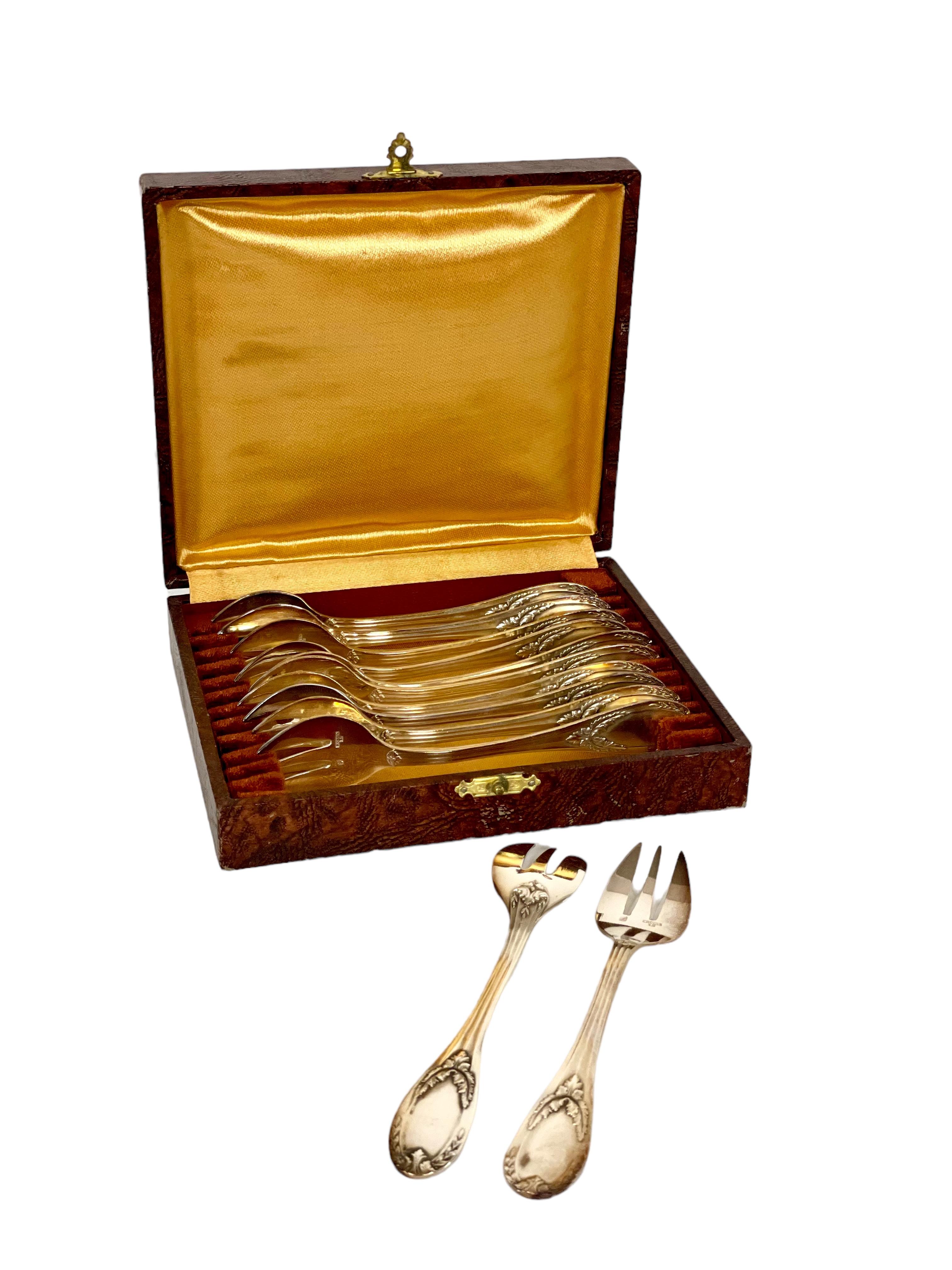 19th Century Set of 12 Ercuis Oyster Forks in Original Presentation Case For Sale