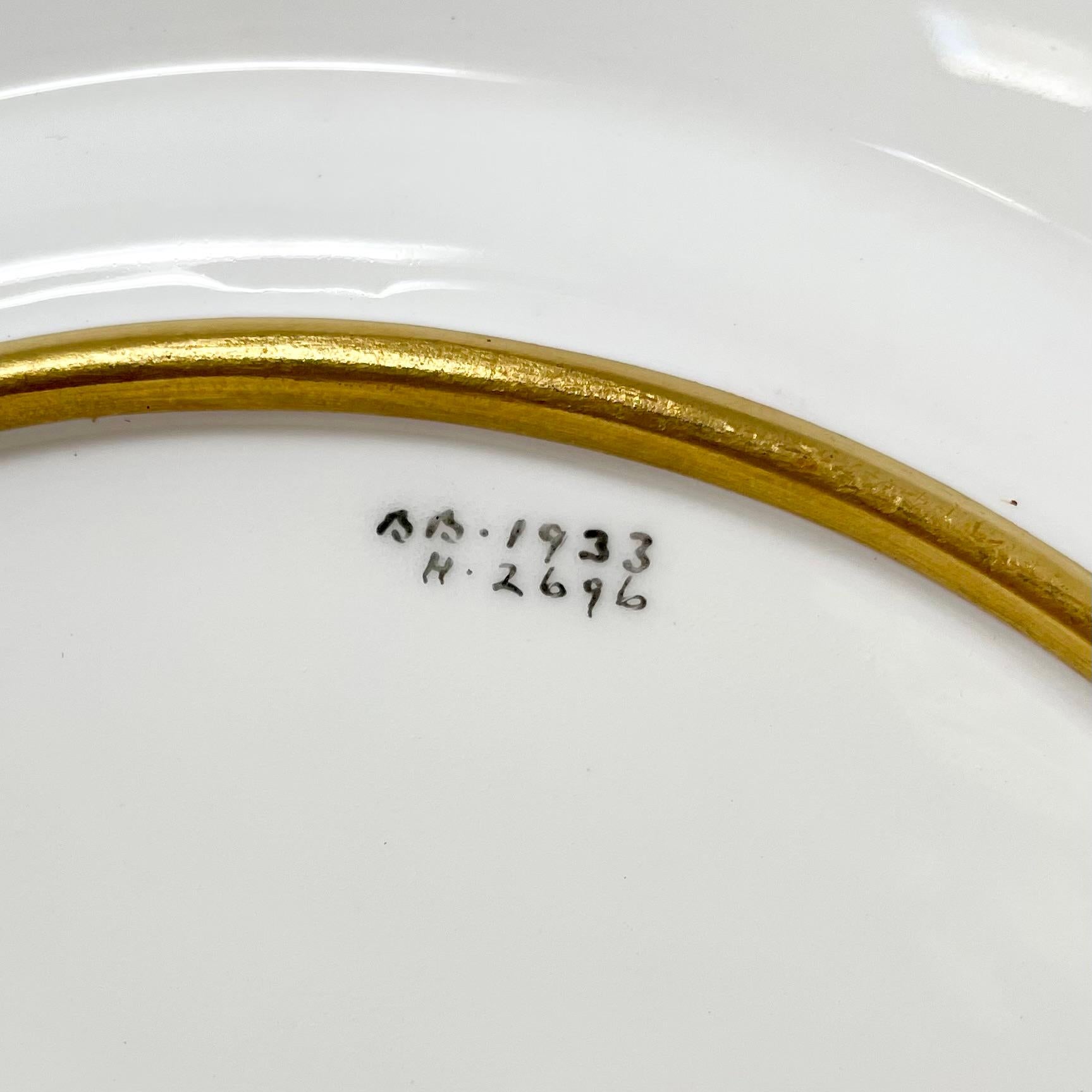 Set di 12 portavasi di porcellana Royal Doulton inglese degli anni '30 in oro e rosso in vendita 4