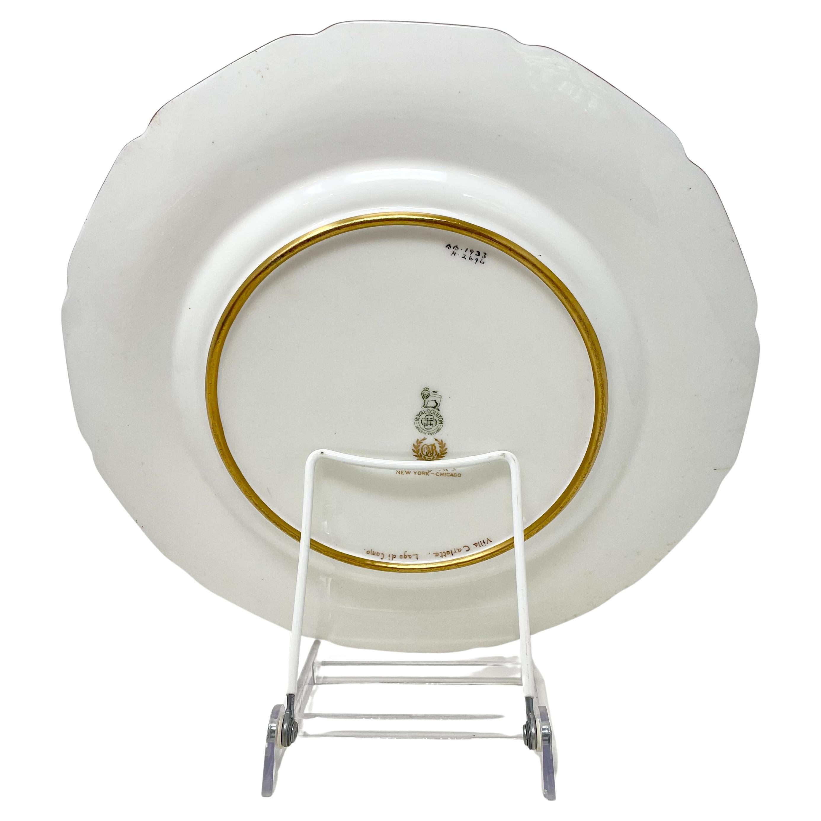 Set di 12 portavasi di porcellana Royal Doulton inglese degli anni '30 in oro e rosso In condizioni buone in vendita a New Orleans, LA
