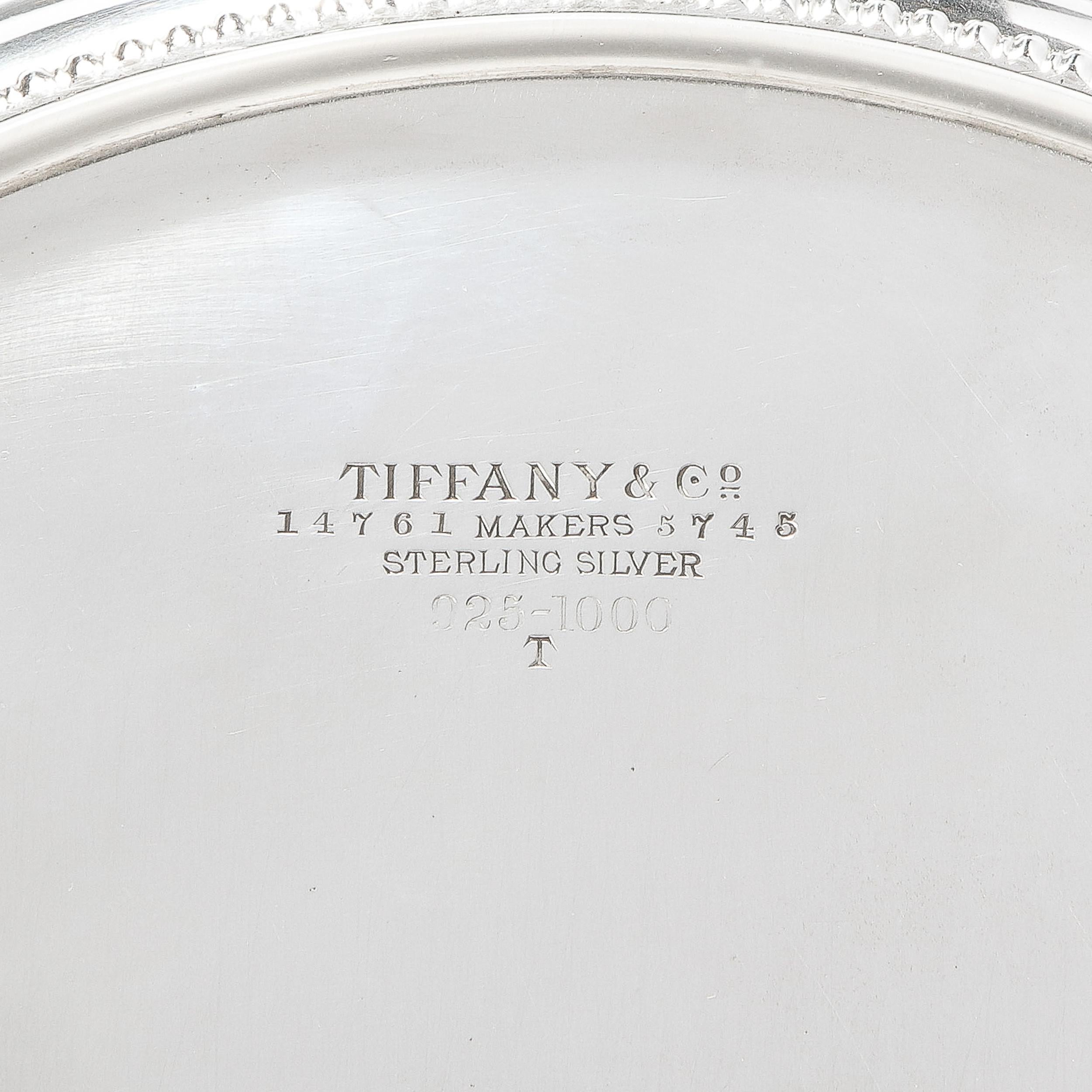 Set von 12 exquisiten Tiffany-Plattentellern aus Sterlingsilber, „Gilded Age“ im Angebot 1