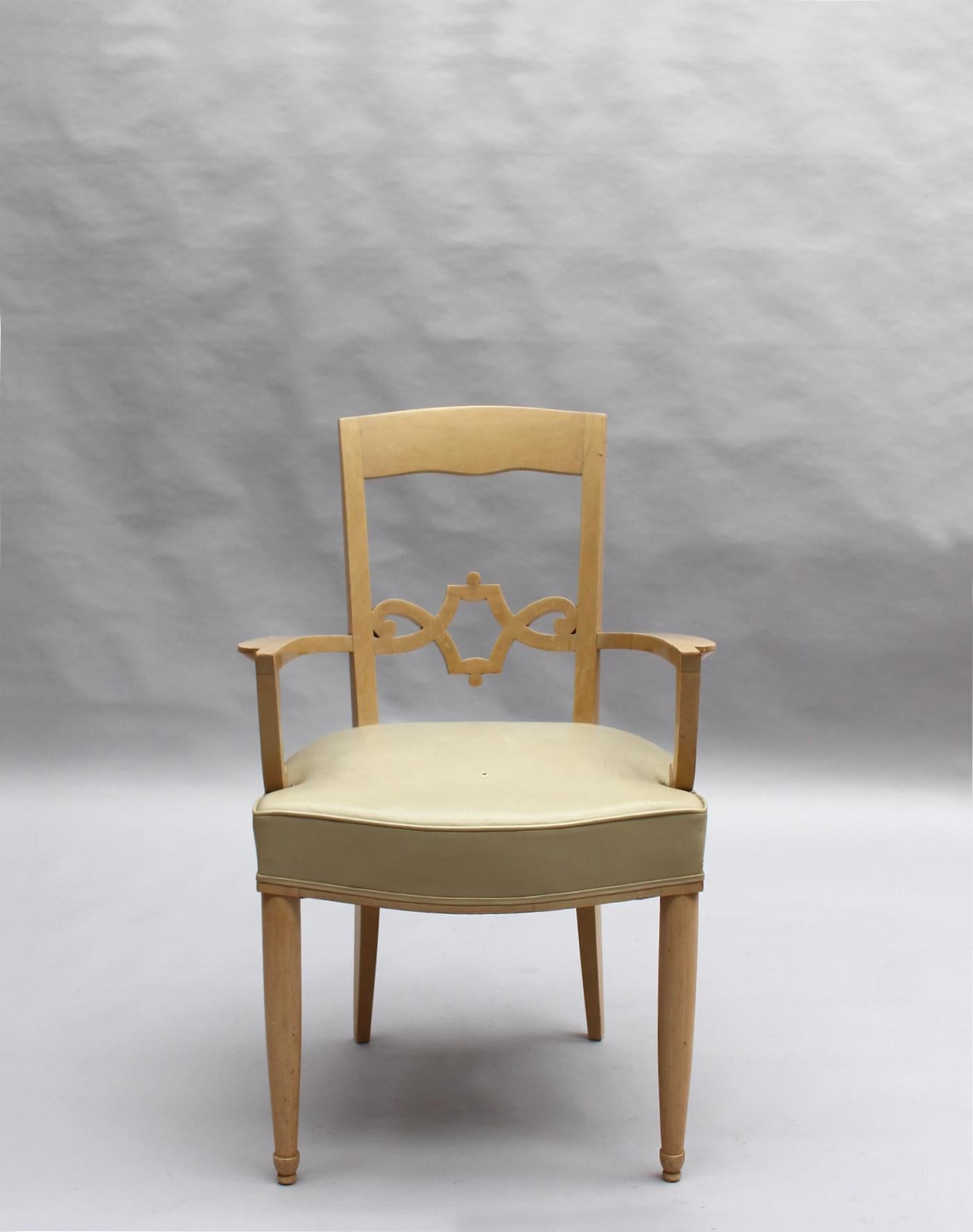 Set di 12 sedie in noce Art Deco francese di Jules Leleu (10 laterali e 2 con braccioli) in vendita 5