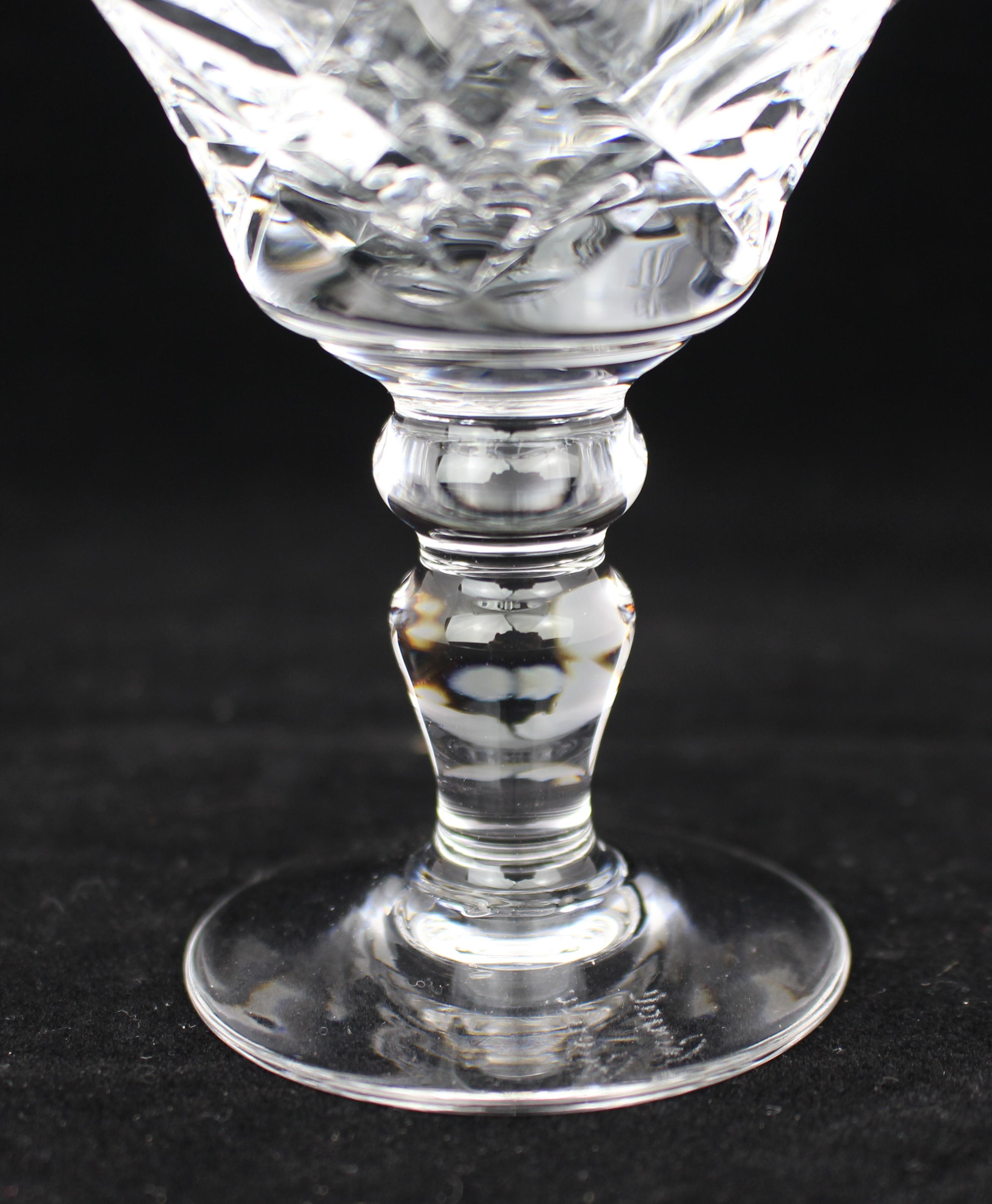 Verre taillé Set of 12 Fine Royal Brierley Elizabeth Cut Wine Glasses en vente