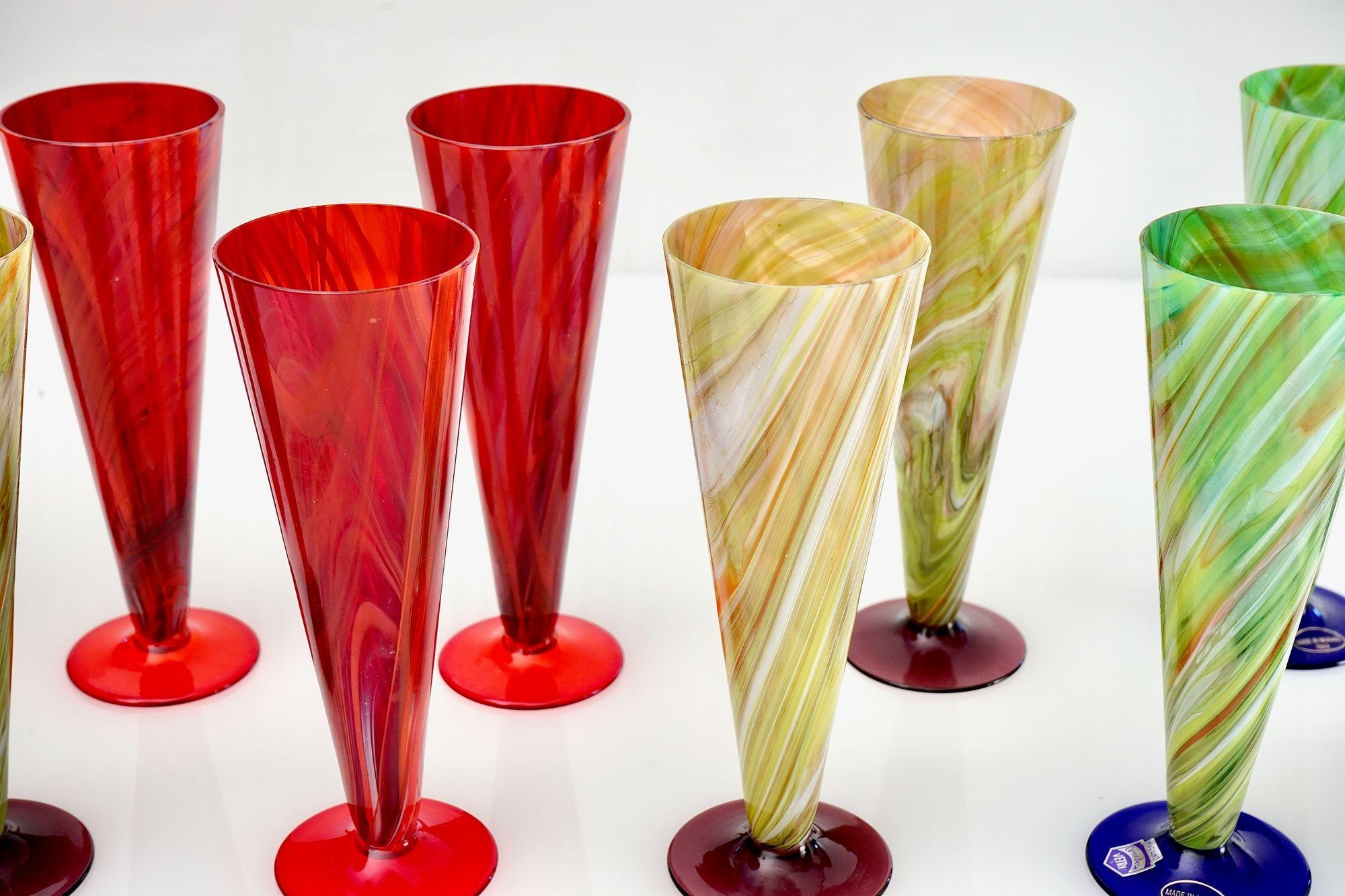Set de 12 flûtes en verre de Murano par Cenedese, verre marbré de différentes couleurs Bon état - En vente à Tavarnelle val di Pesa, Florence