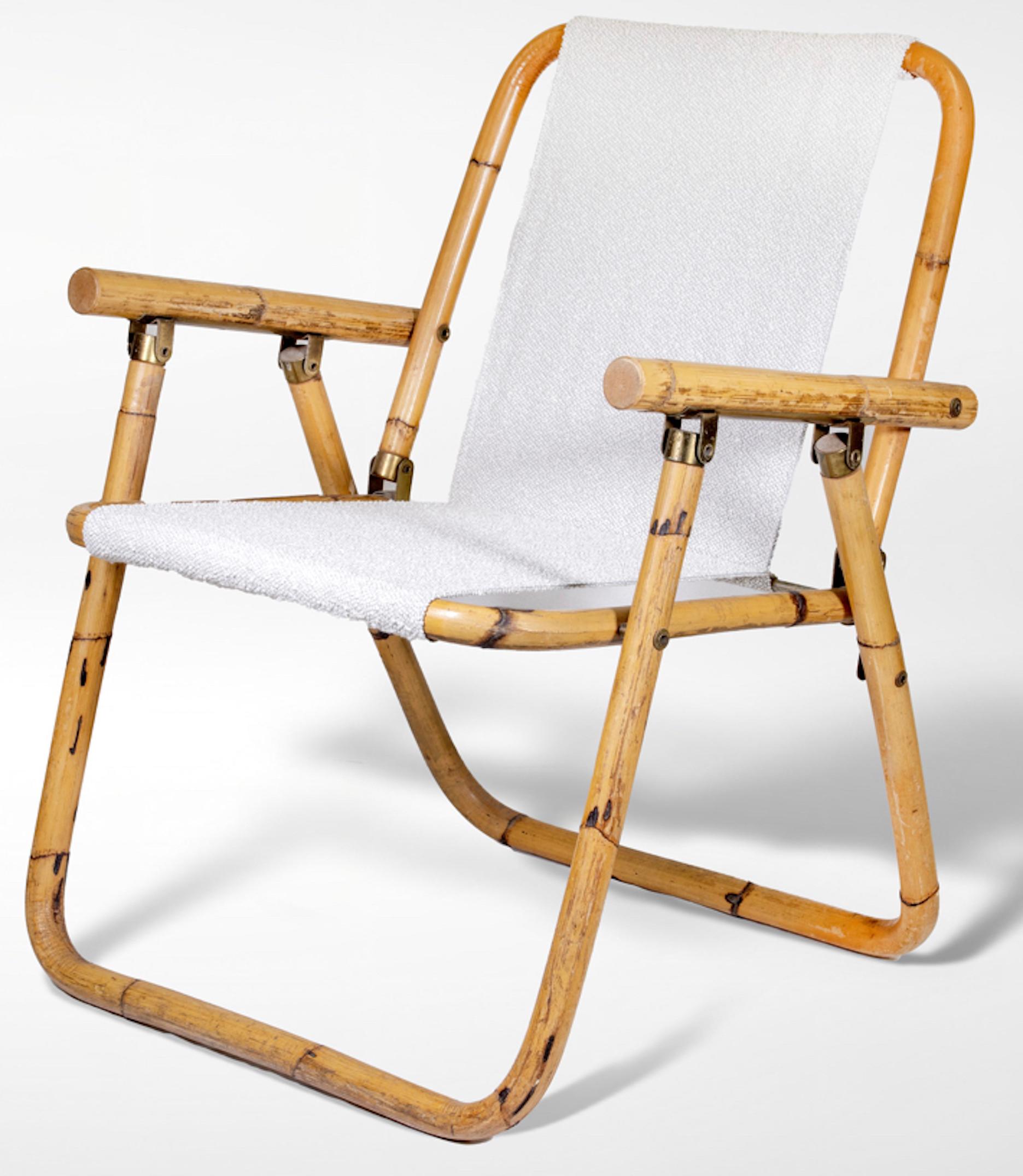 Raro conjunto de 12 sillas plegables de bambú de los años 70 atribuibles a Vivai del Sud

Dos sillas plegables muy elegantes con estructura de bambú y juntas de latón, diseñadas en Italia en los años 70 y perfectas para amueblar una veranda, una