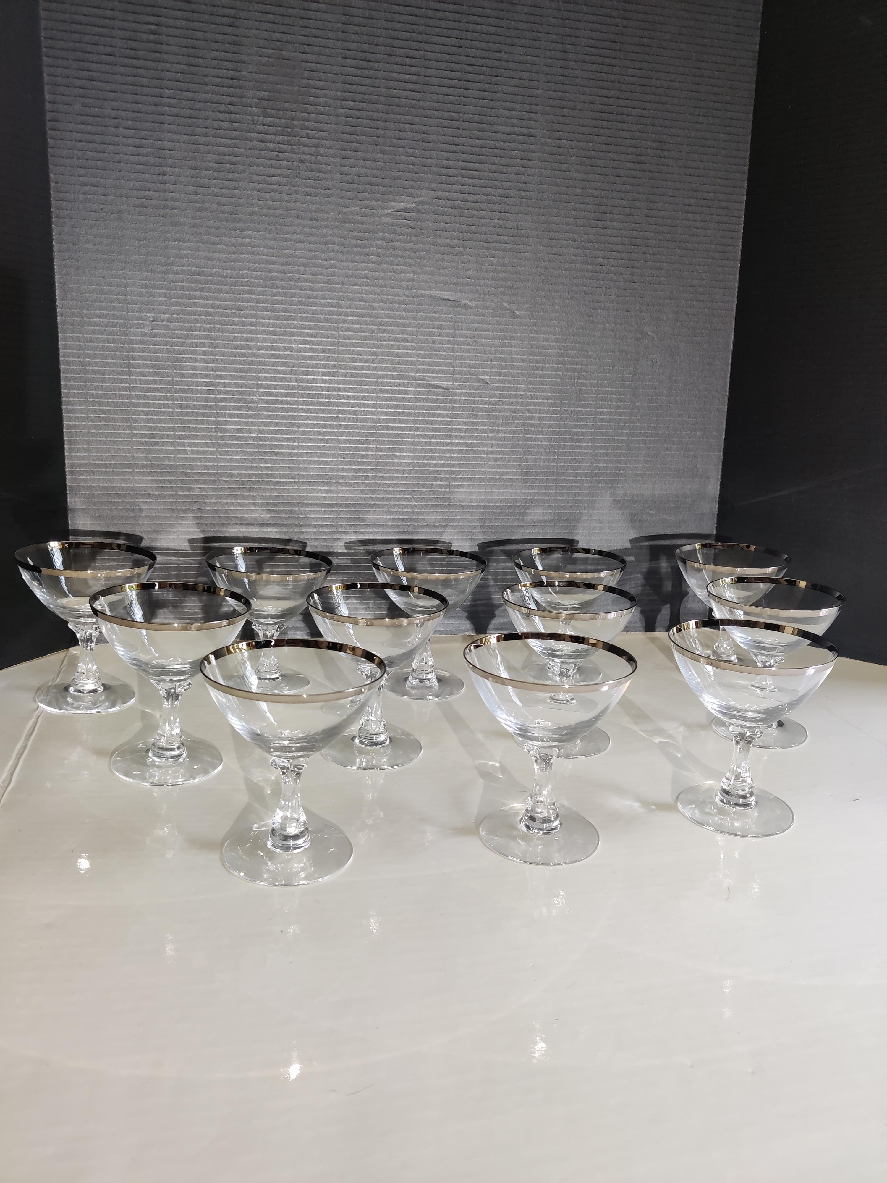 Set di 12 bicchieri da vino / sorbetto Fostoria con anello nuziale in platino in vendita 4