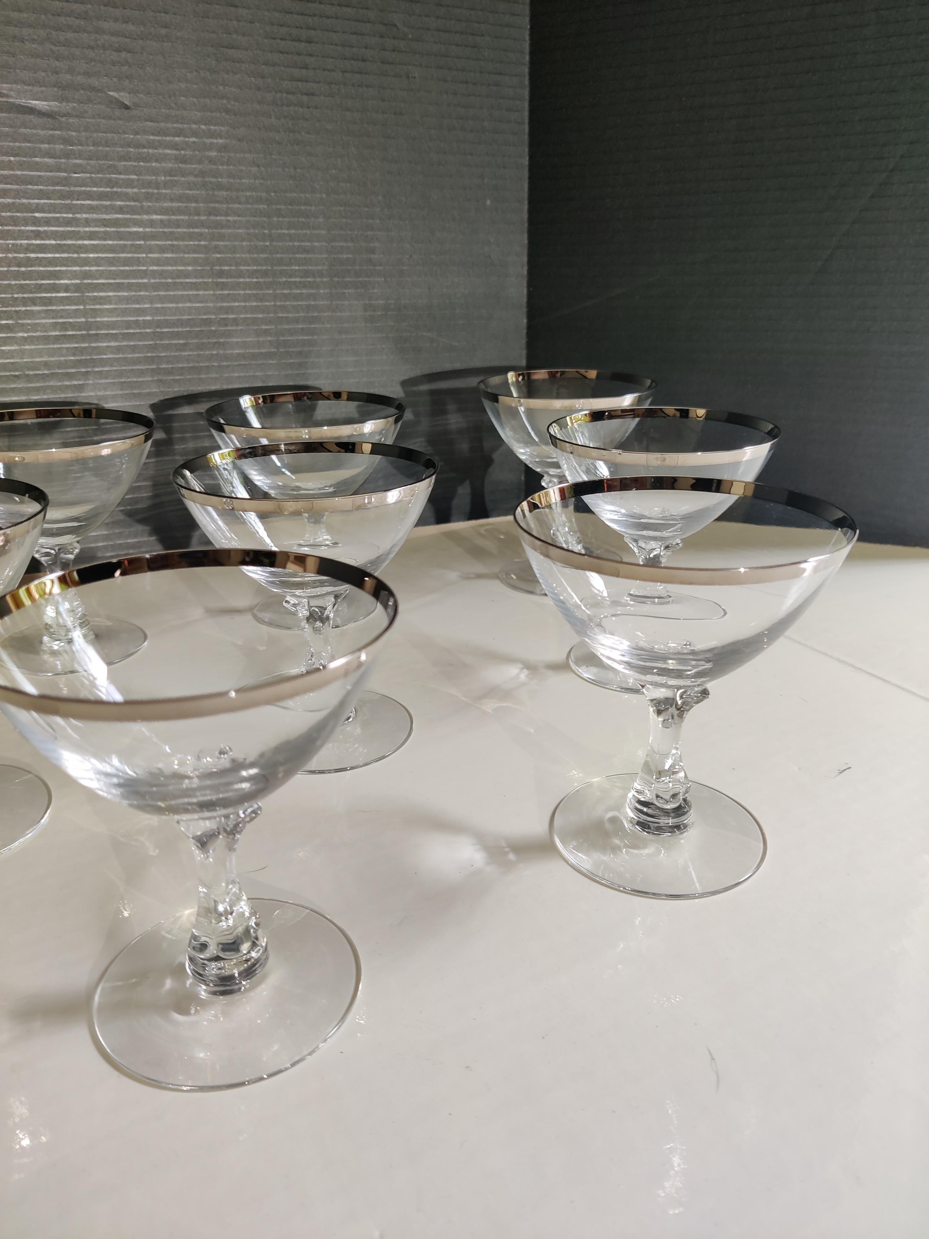 Set di 12 bicchieri da vino / sorbetto Fostoria con anello nuziale in platino in vendita 3