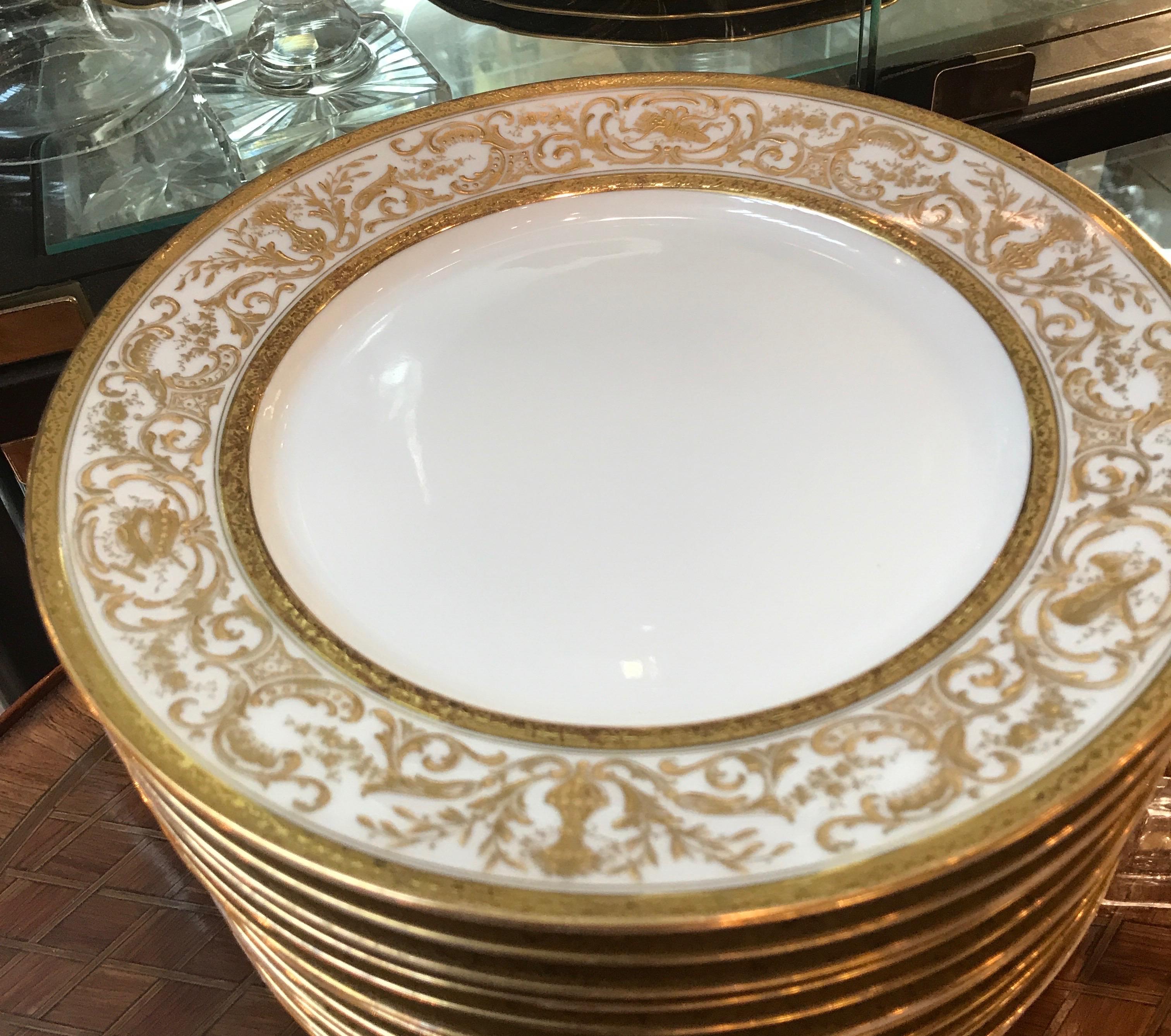 Set of 12 French Antique Raised Gilt Plates, circa 1900 In Excellent Condition In Lambertville, NJ