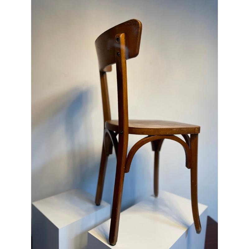 Set di 12 sedie da bistrot francesi in legno di Baumann, 1960 in vendita 3