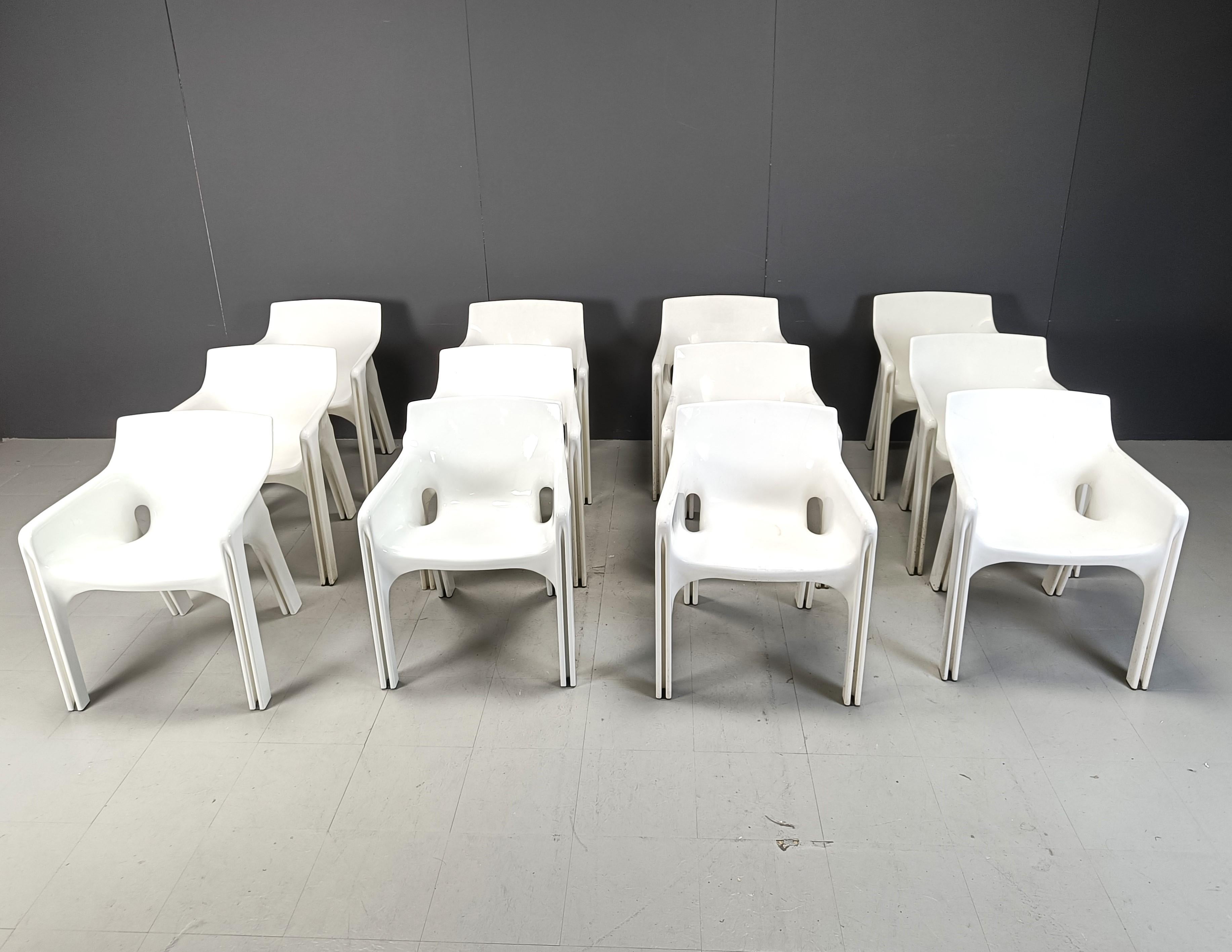 Fine XX secolo Set di 12 sedie da pranzo Gaudi di Vico Magistretti per Artemide, anni '70 in vendita