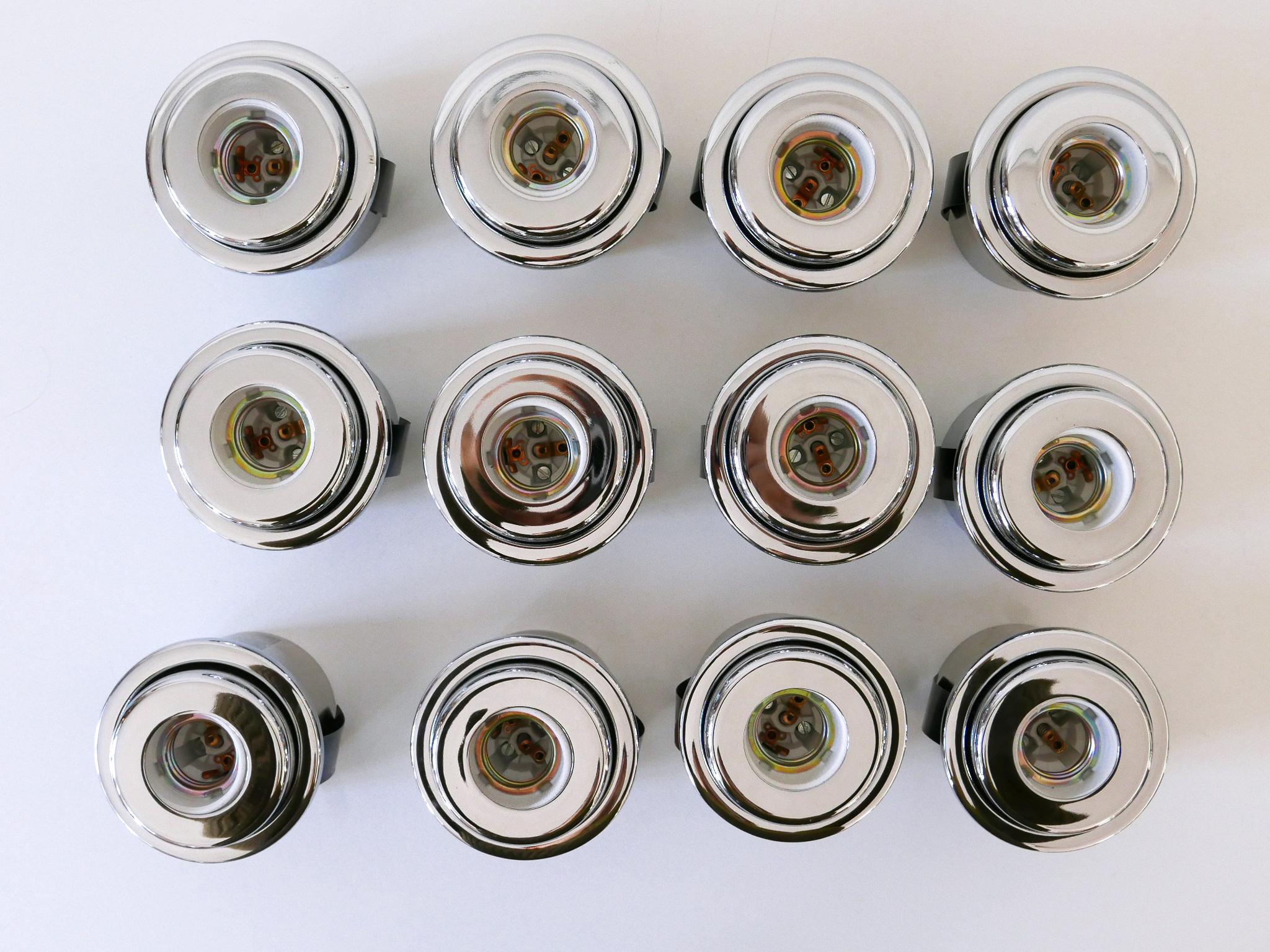 Set of twelve (12) minimalistic Mid-Century Modern recessed ceiling lights. Model 'SP 13'. Designed by Gino Sarfatti, 1958. Manufactured by Arteluce, Italy, 1970s. Manufacturers label. These pieces are in original packaging and NOS. Not been