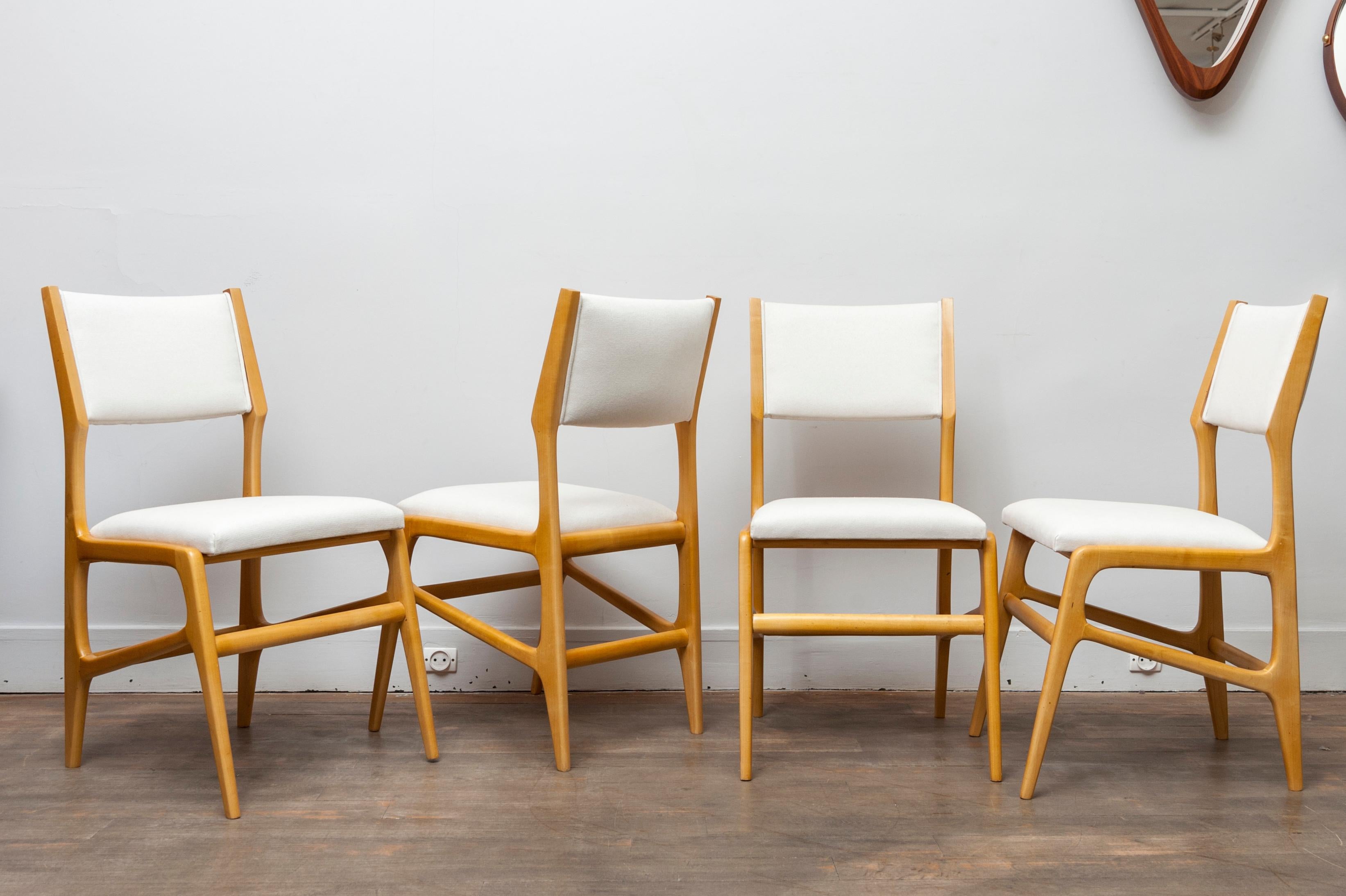 Mid-Century Modern Set of 12 Gio Ponti Chairs, Model 687, Italy, 1953