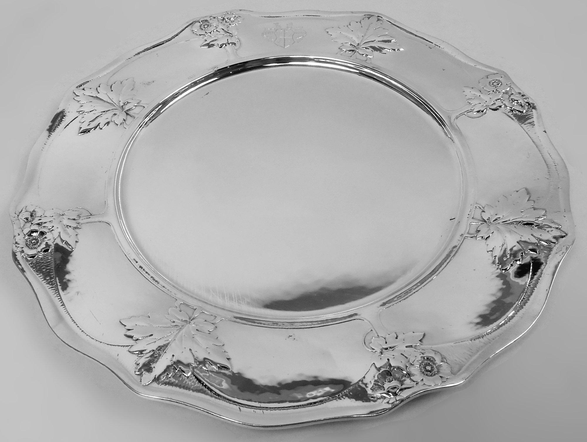Lote de 12 platos de plata Martelé Gorham Edwardian Art Nouveau Estadounidense en venta
